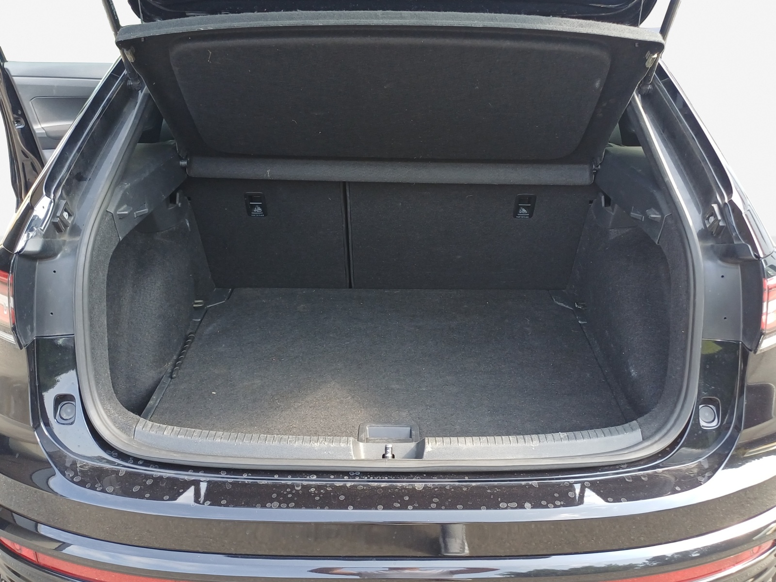 VW Taigo 1.0 TSI R-Line DSG-image-12