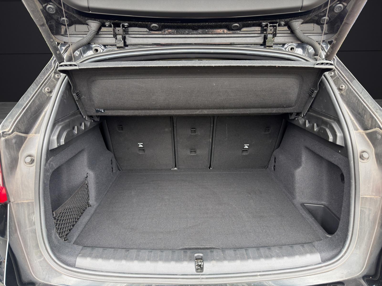BMW X1 23d xDrive paddles-image-9