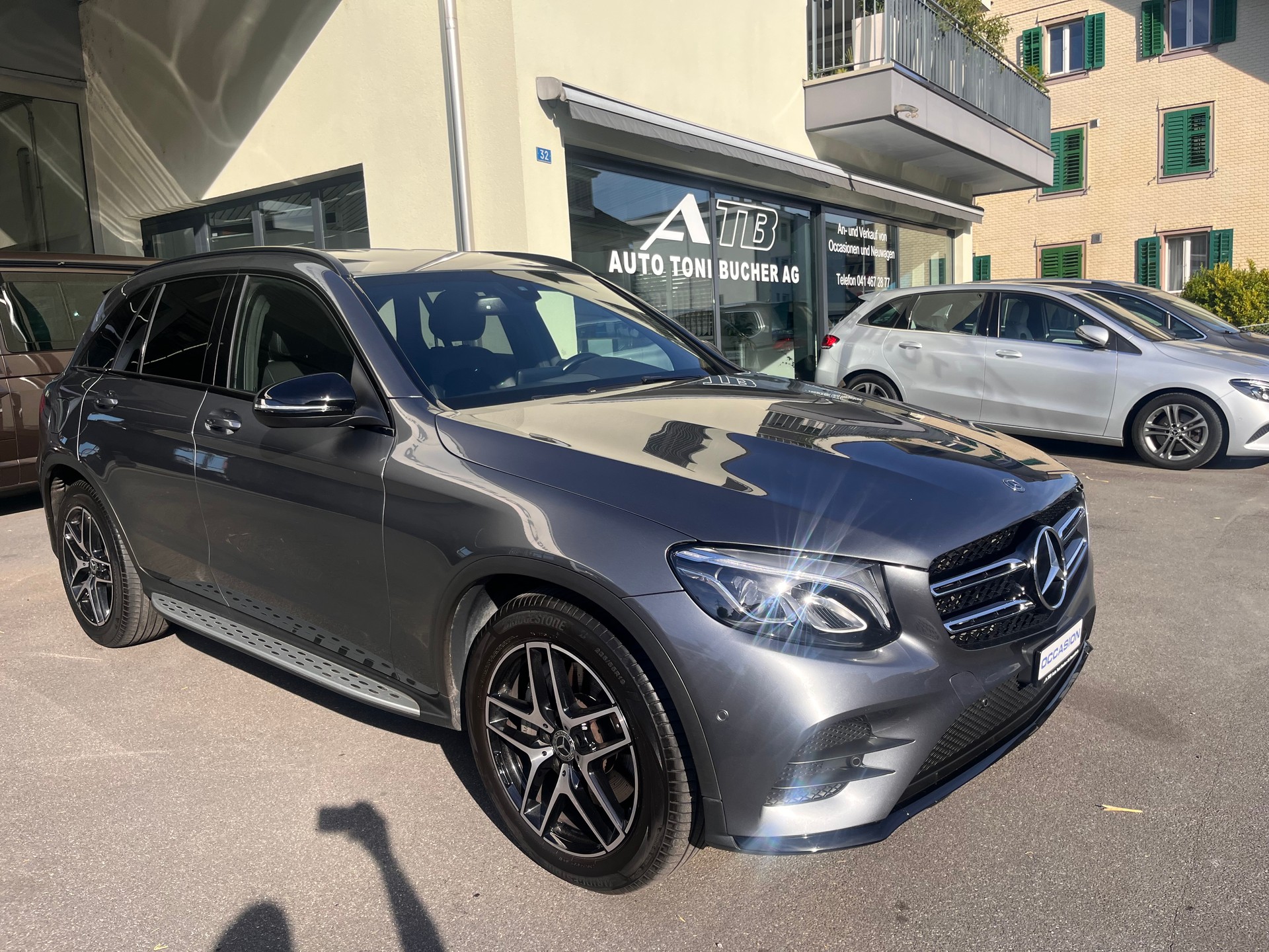 MERCEDES-BENZ GLC 250 d AMG Line 4Matic 9G-Tronic-showroom-element-1