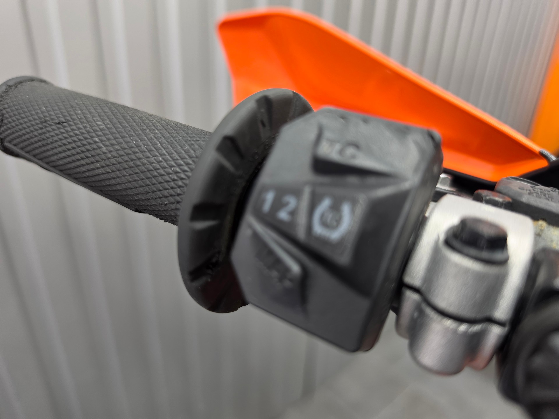 KTM SX- F-showroom-element-1