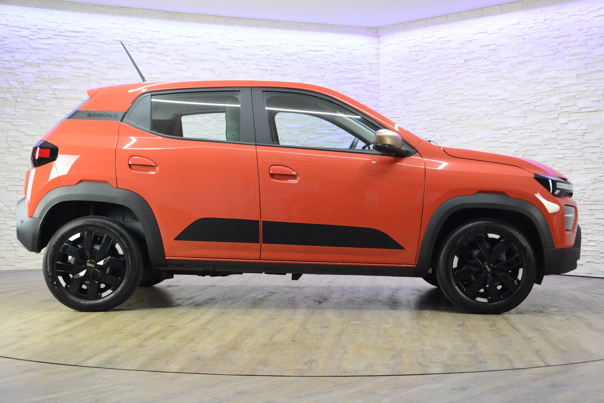 DACIA Spring Extreme *CCS-Ladeanschluss*-image-3
