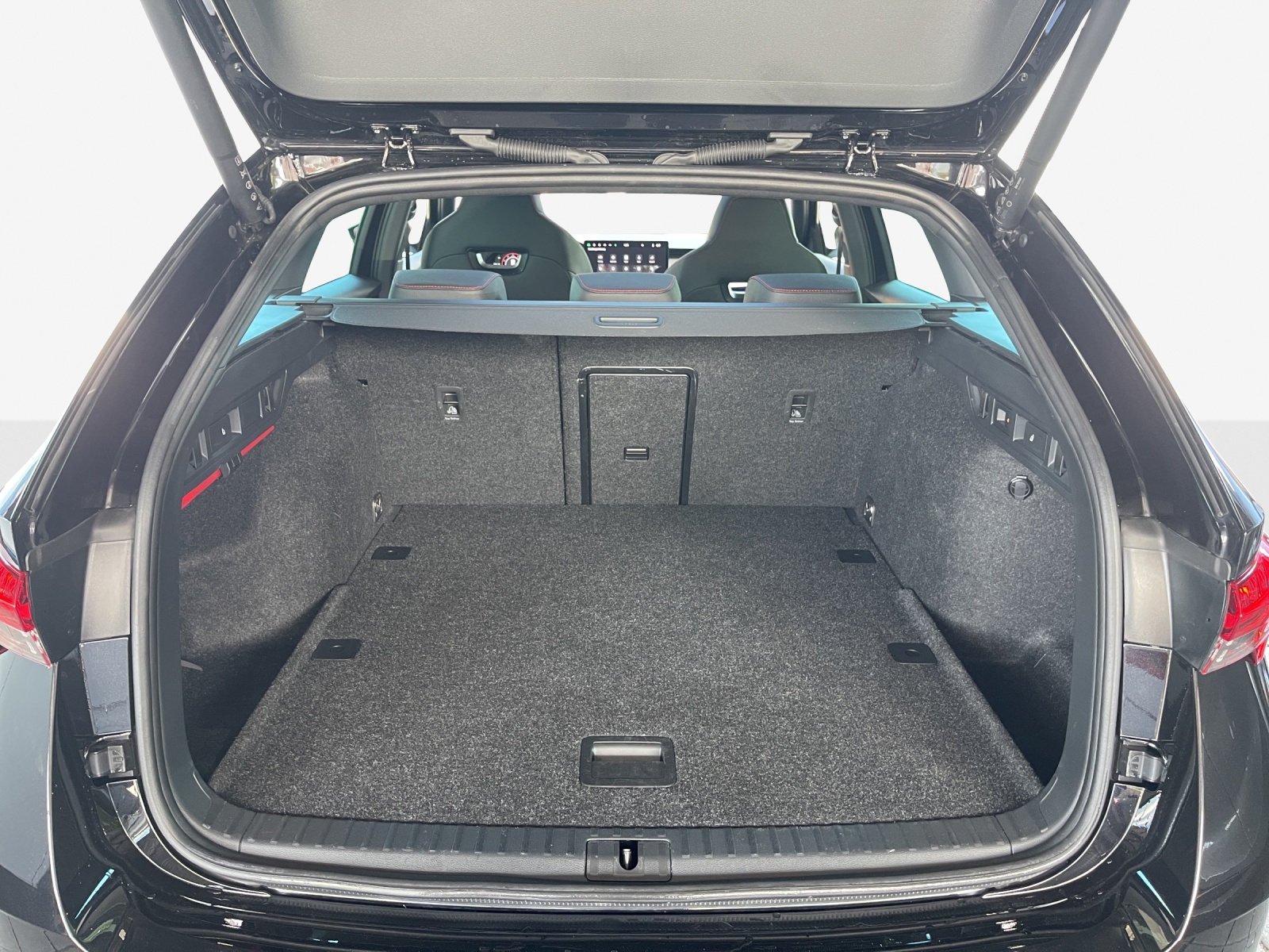 SKODA Octavia Combi 2.0 TSI DSG RS-image-12