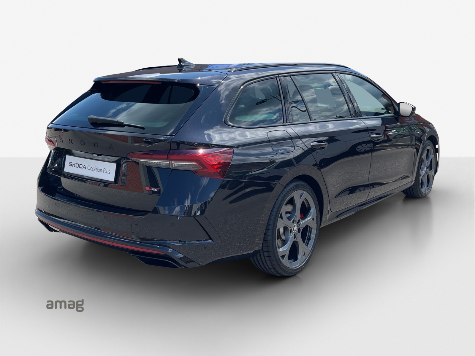 SKODA Octavia Combi 2.0 TSI DSG RS-image-4