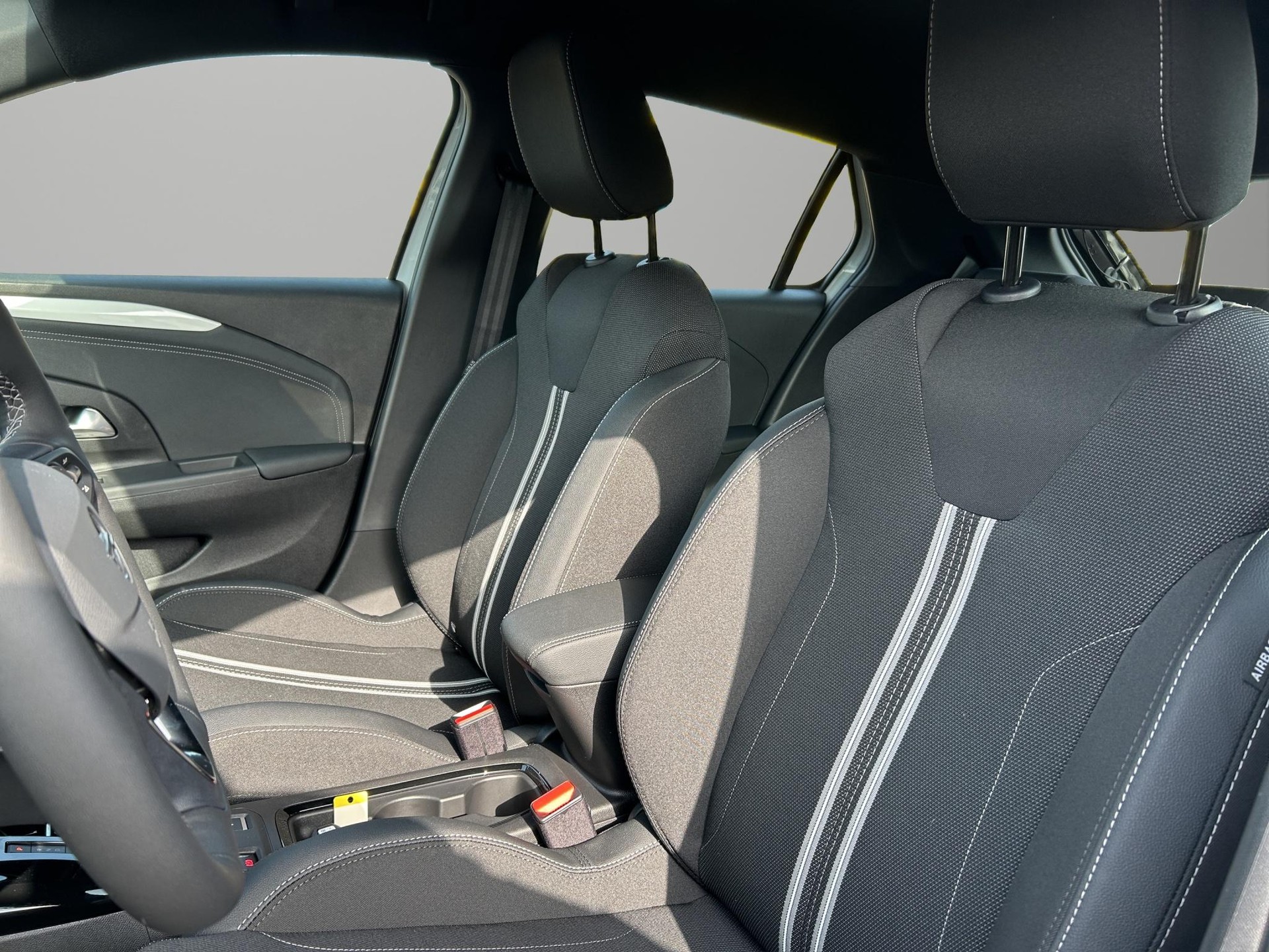 OPEL Corsa-e Viva-showroom-element-3