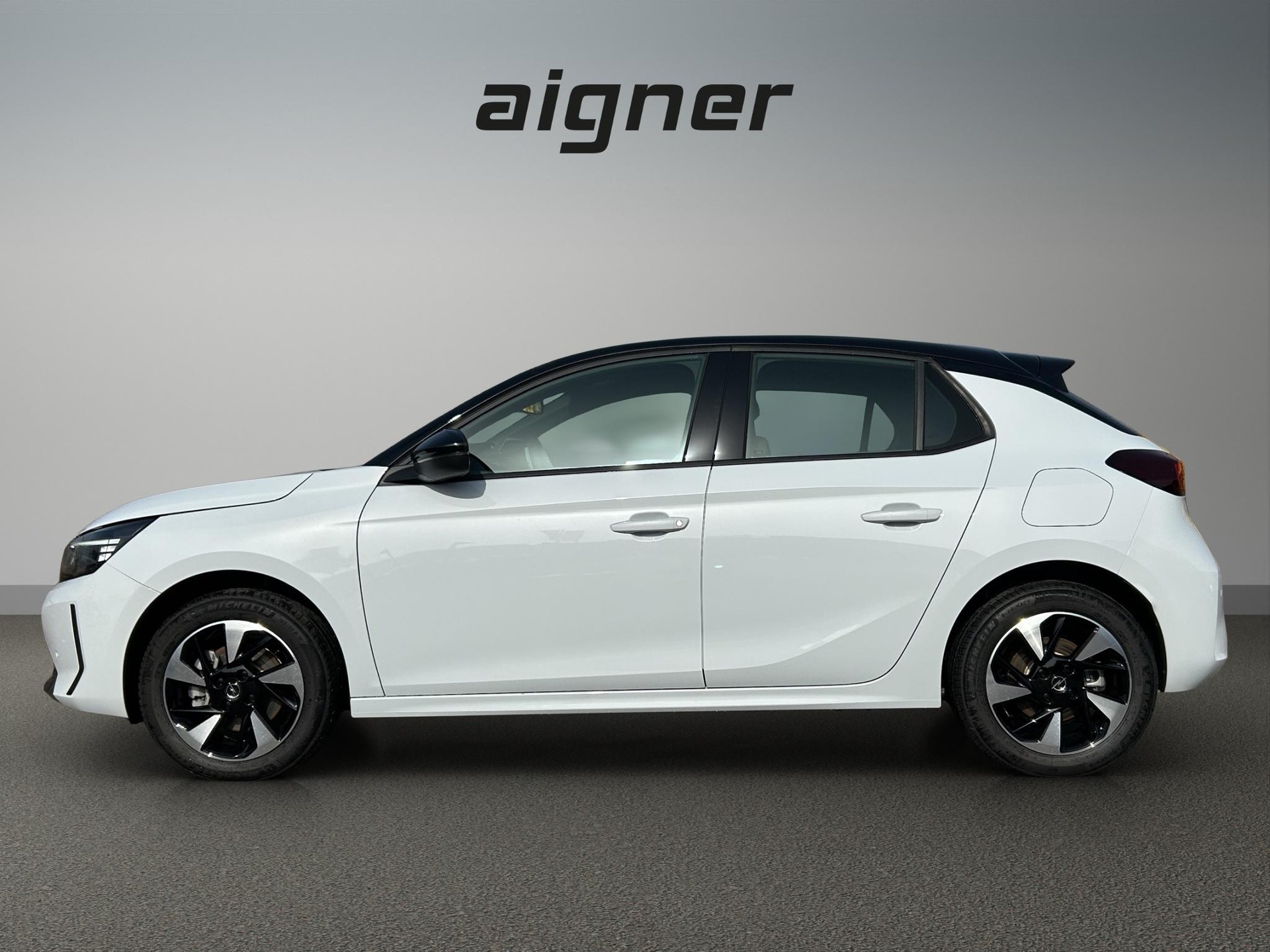 OPEL Corsa-e Viva-showroom-element-1
