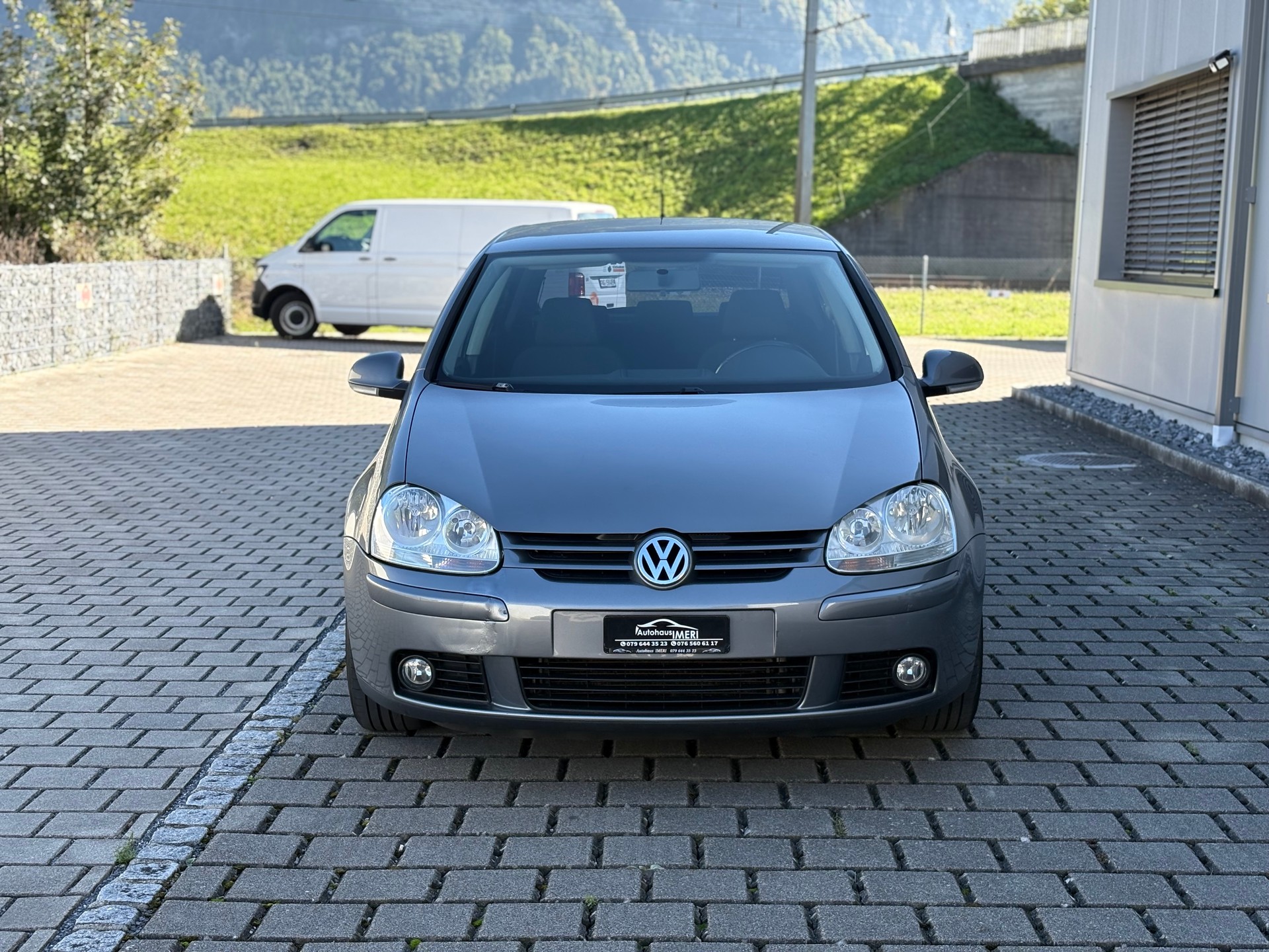 VW Golf 1.9 TDI Comfortline 4Motion-image-2