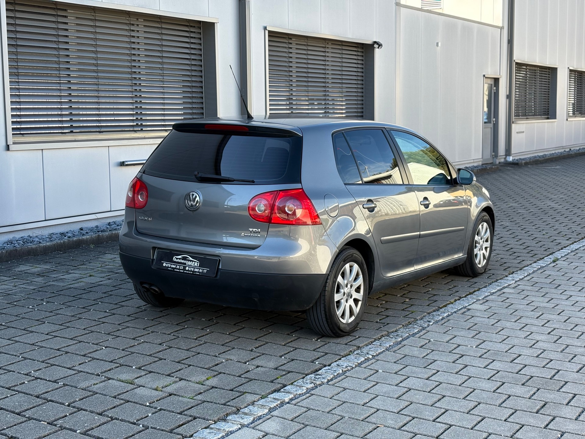 VW Golf 1.9 TDI Comfortline 4Motion-image-8