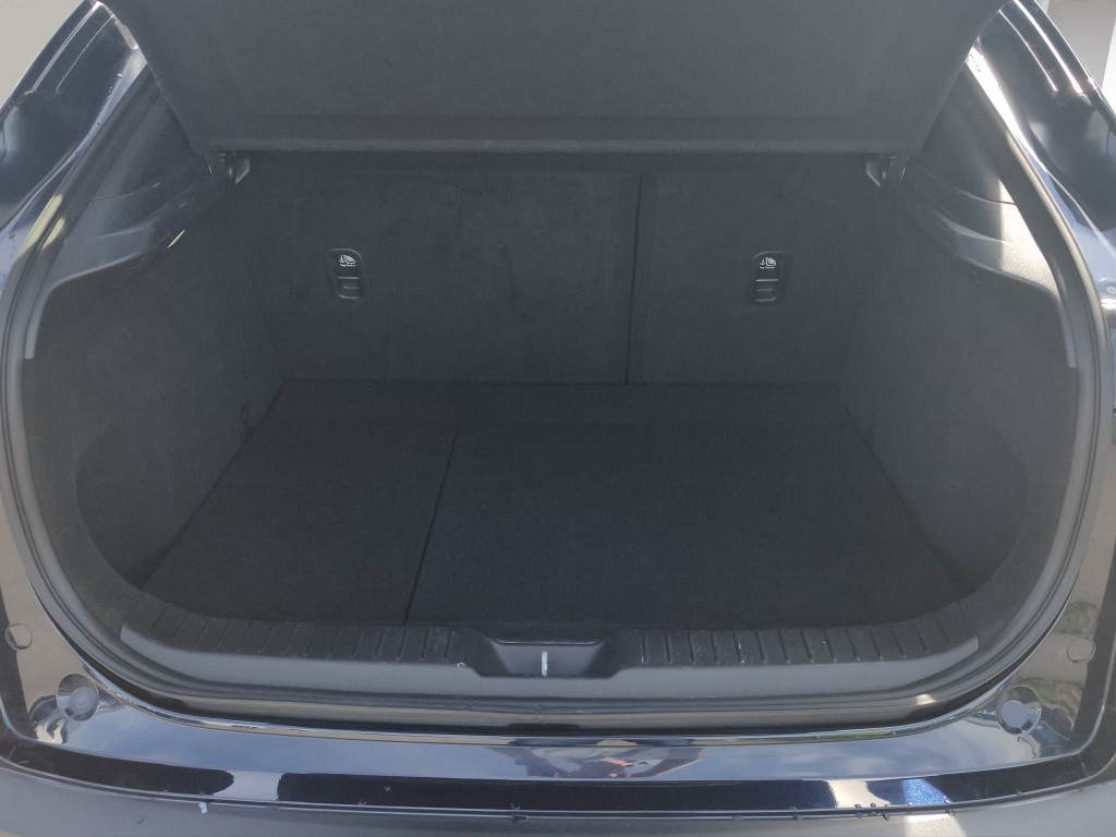 MAZDA CX-30 2.0 186 Revolution-image-15