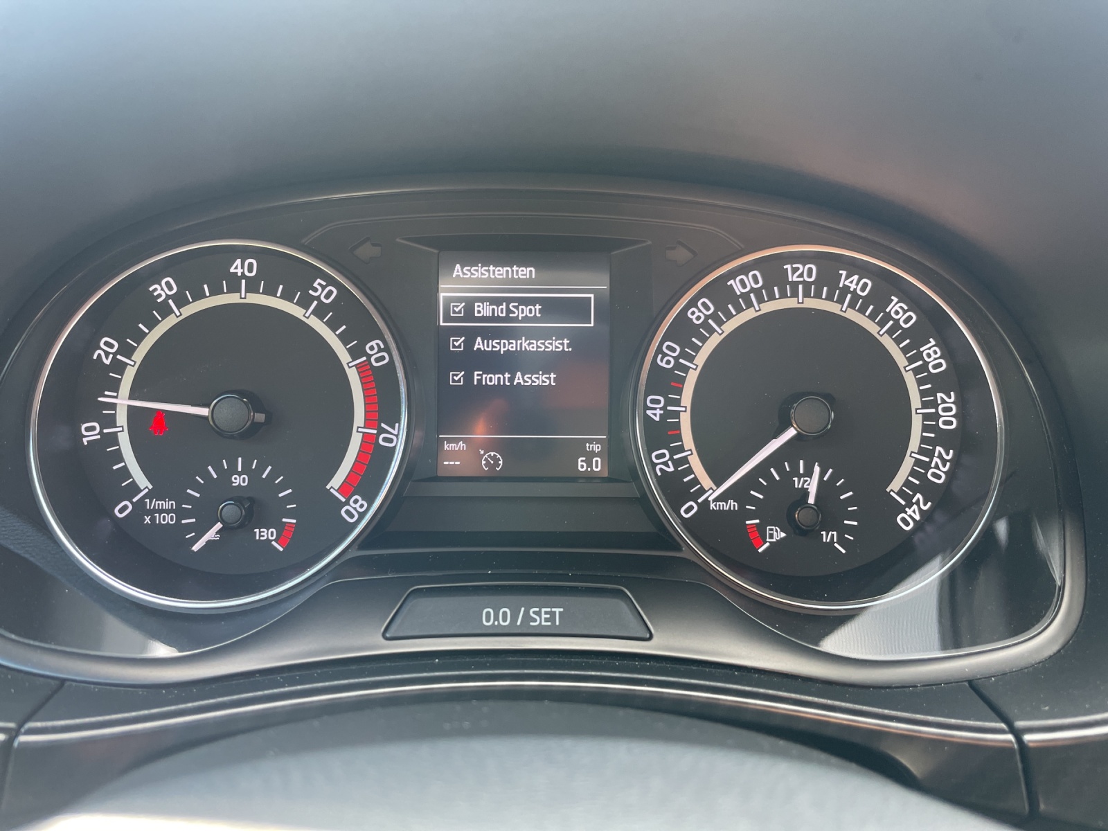 SKODA Fabia 1.0 TSI Monte Carlo DSG-image-13