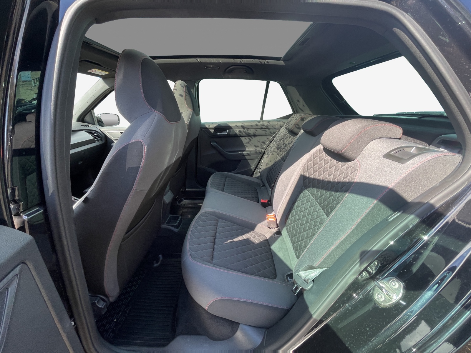 SKODA Fabia 1.0 TSI Monte Carlo DSG-image-11