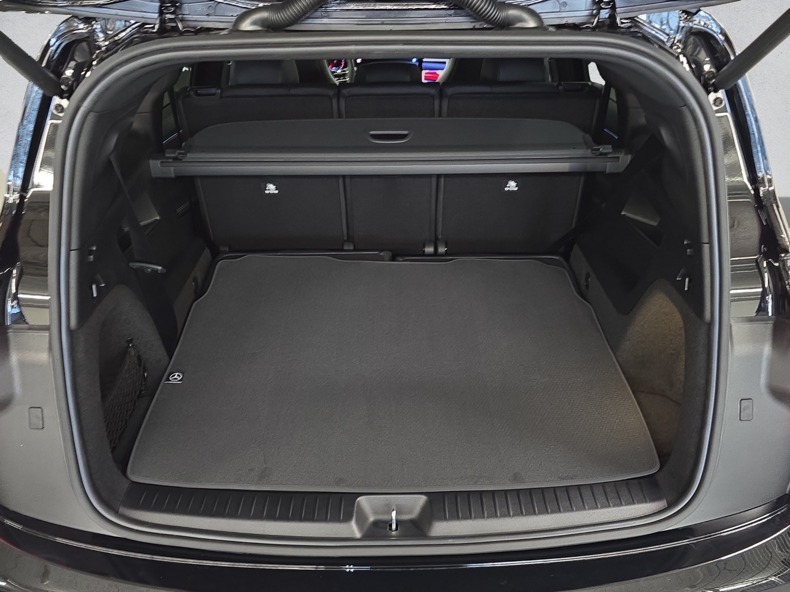MERCEDES-BENZ GLB 220 AMG Line 4Matic-image-8