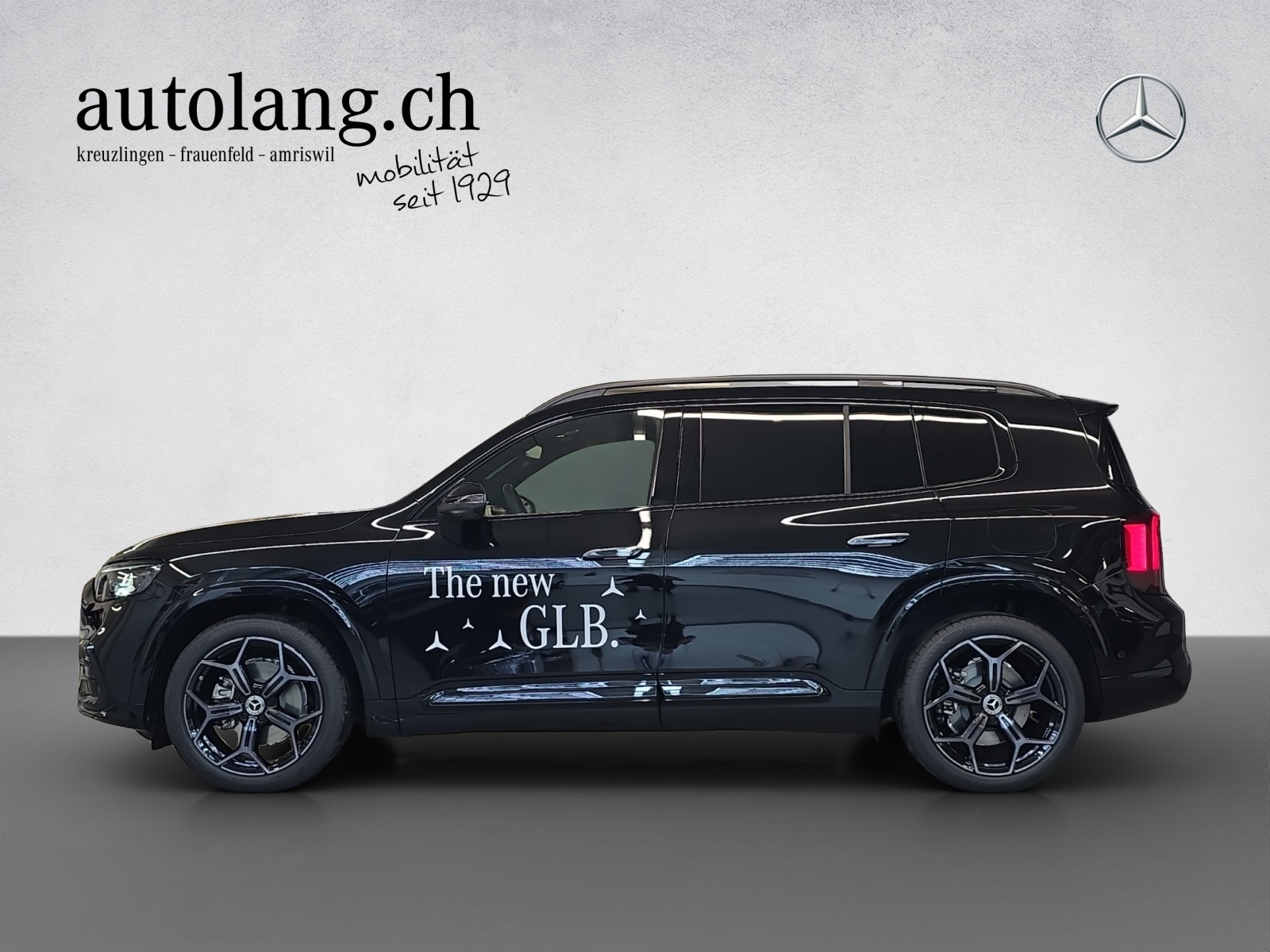 MERCEDES-BENZ GLB 220 AMG Line 4Matic-image-2