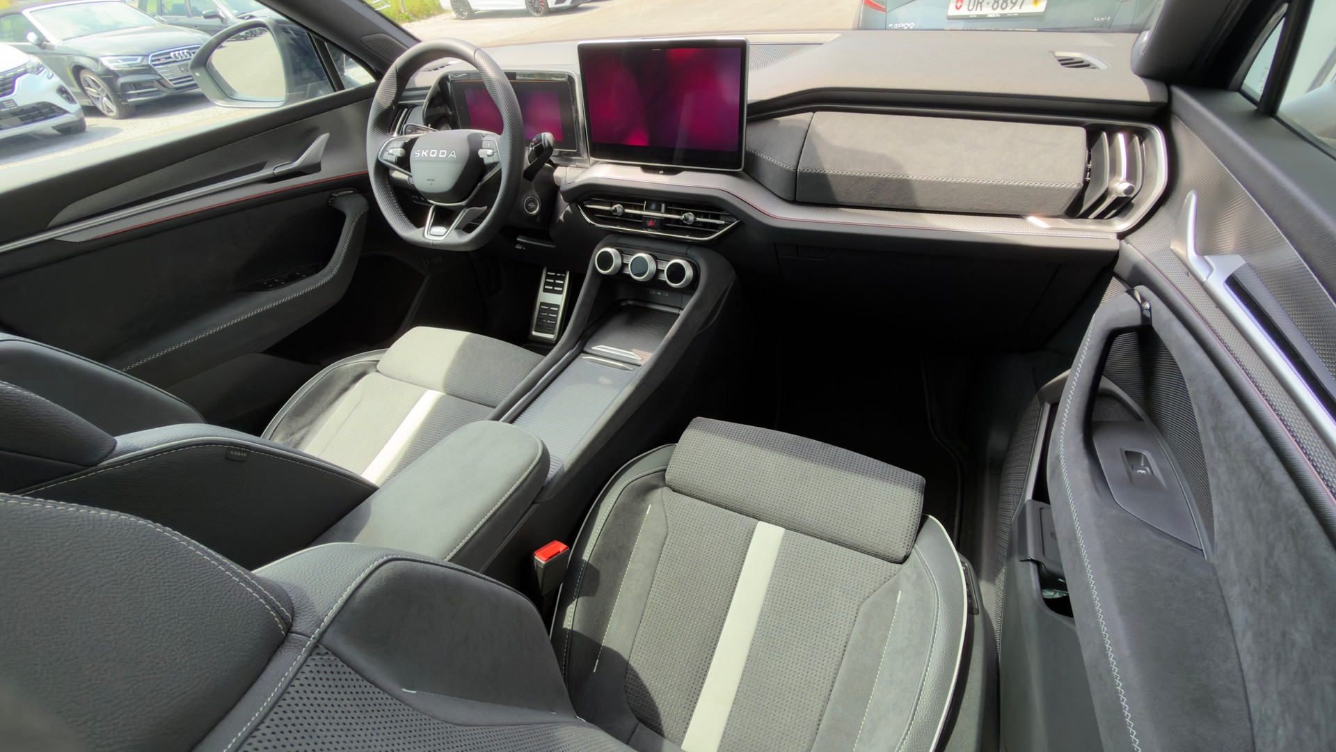 SKODA Kodiaq SL 2.0TSI 204PS 7DSG4x4 2000ccm 204PS/150kW 4 Zylinder TSI Benzin 2000ccm 204PS/150kW 4 Zylinder TSI Benzin-image-9