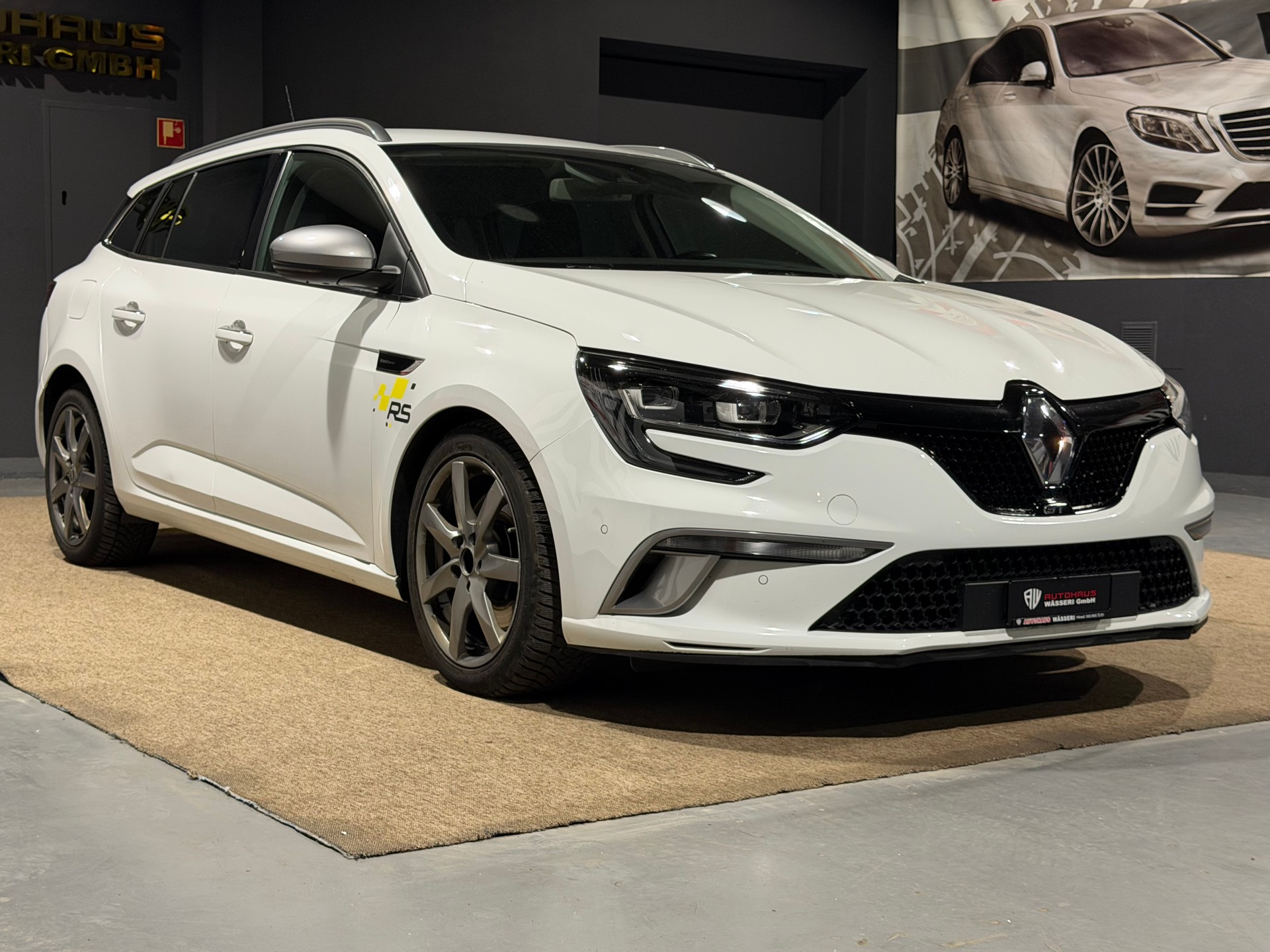 RENAULT Mégane Grandtour 1.6 16V Turbo GT EDC-image-0