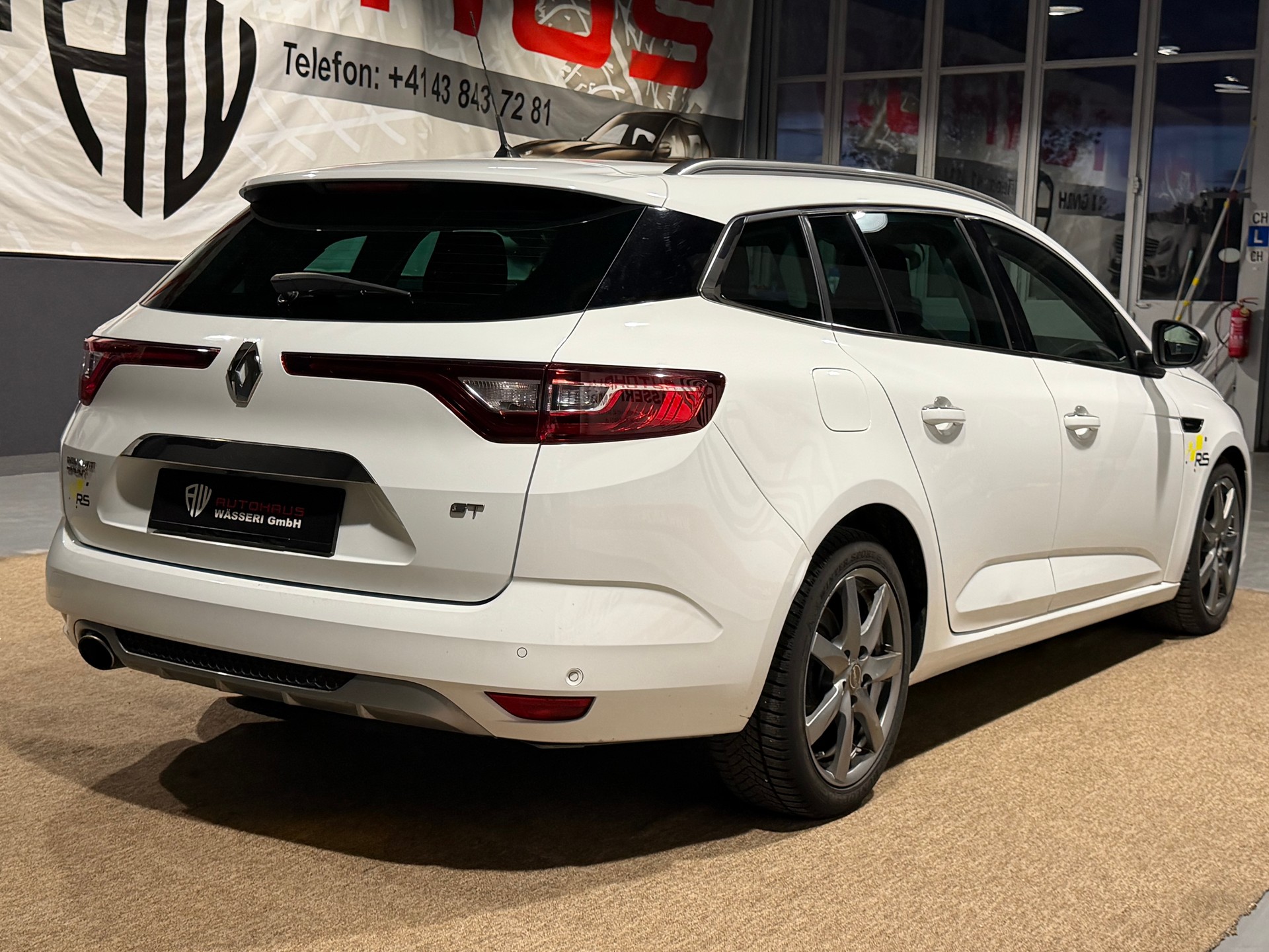 RENAULT Mégane Grandtour 1.6 16V Turbo GT EDC-image-2