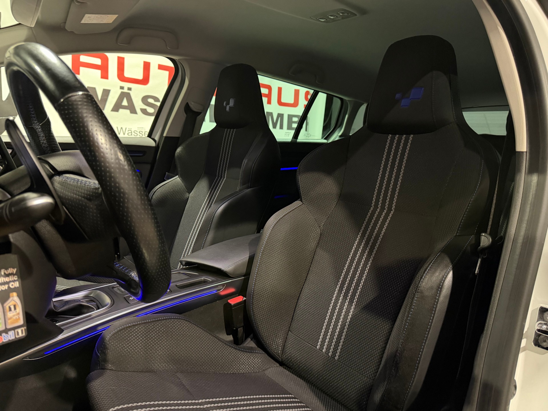 RENAULT Mégane Grandtour 1.6 16V Turbo GT EDC-image-8