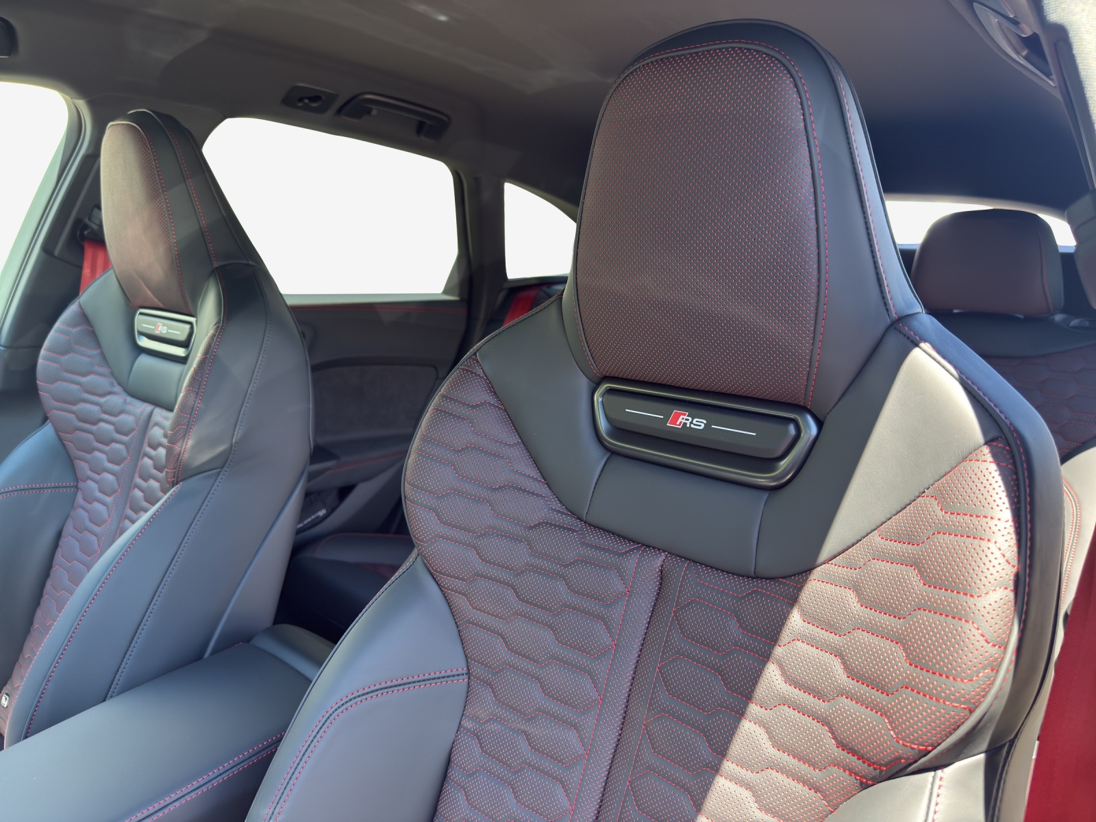 AUDI RS 5 Avant TFSI 470 kW Tiptronic quattro-image-14