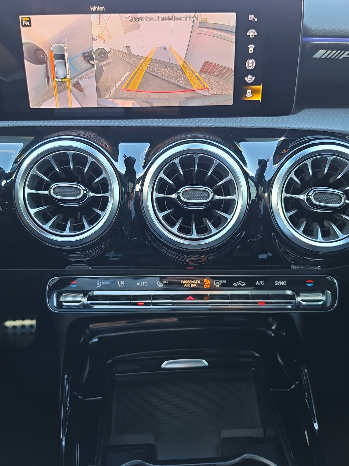 MERCEDES-BENZ A 45 S AMG 4Matic+ Speedshift-image-12