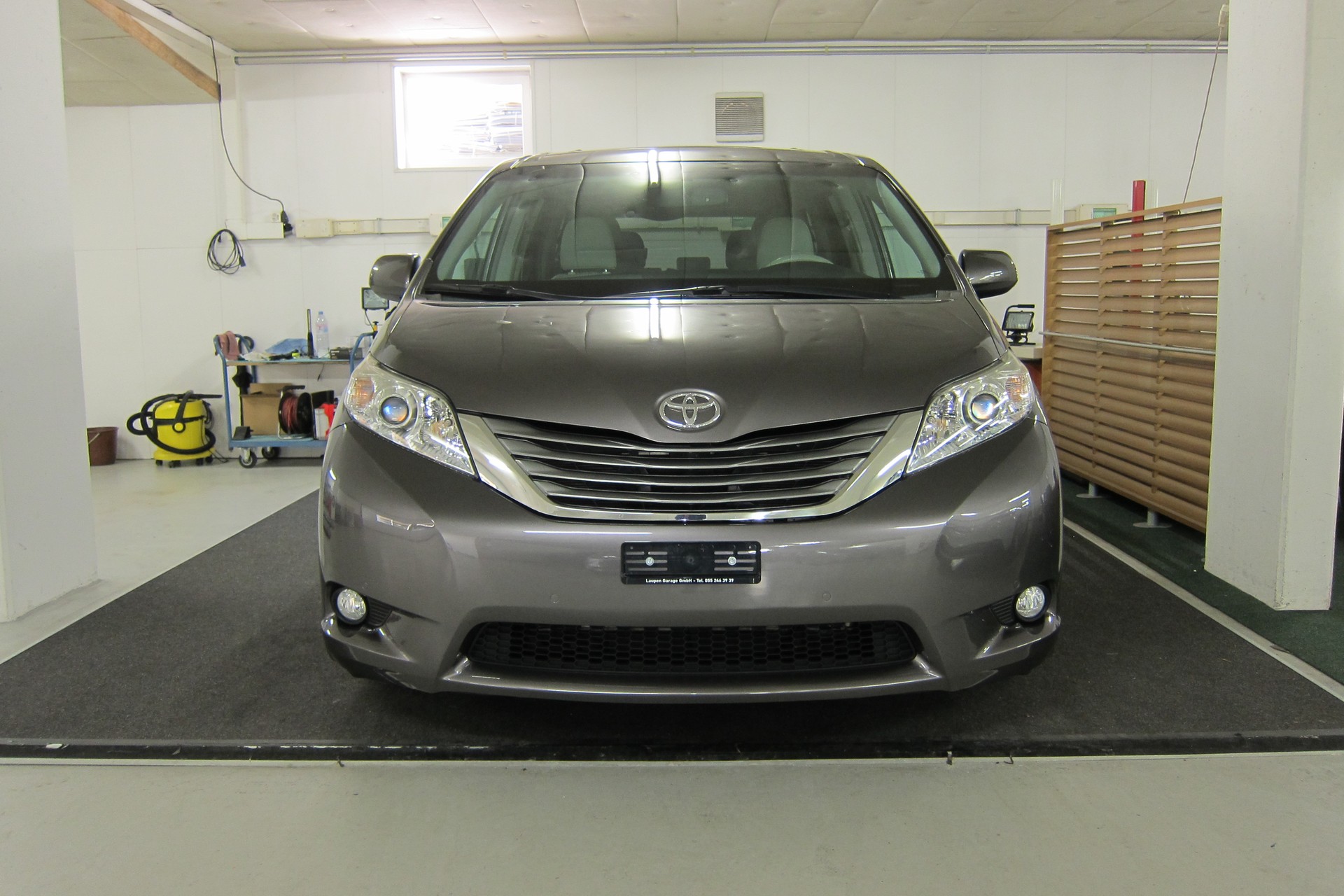 TOYOTA Sienna 3.5 A 4WD-image-0