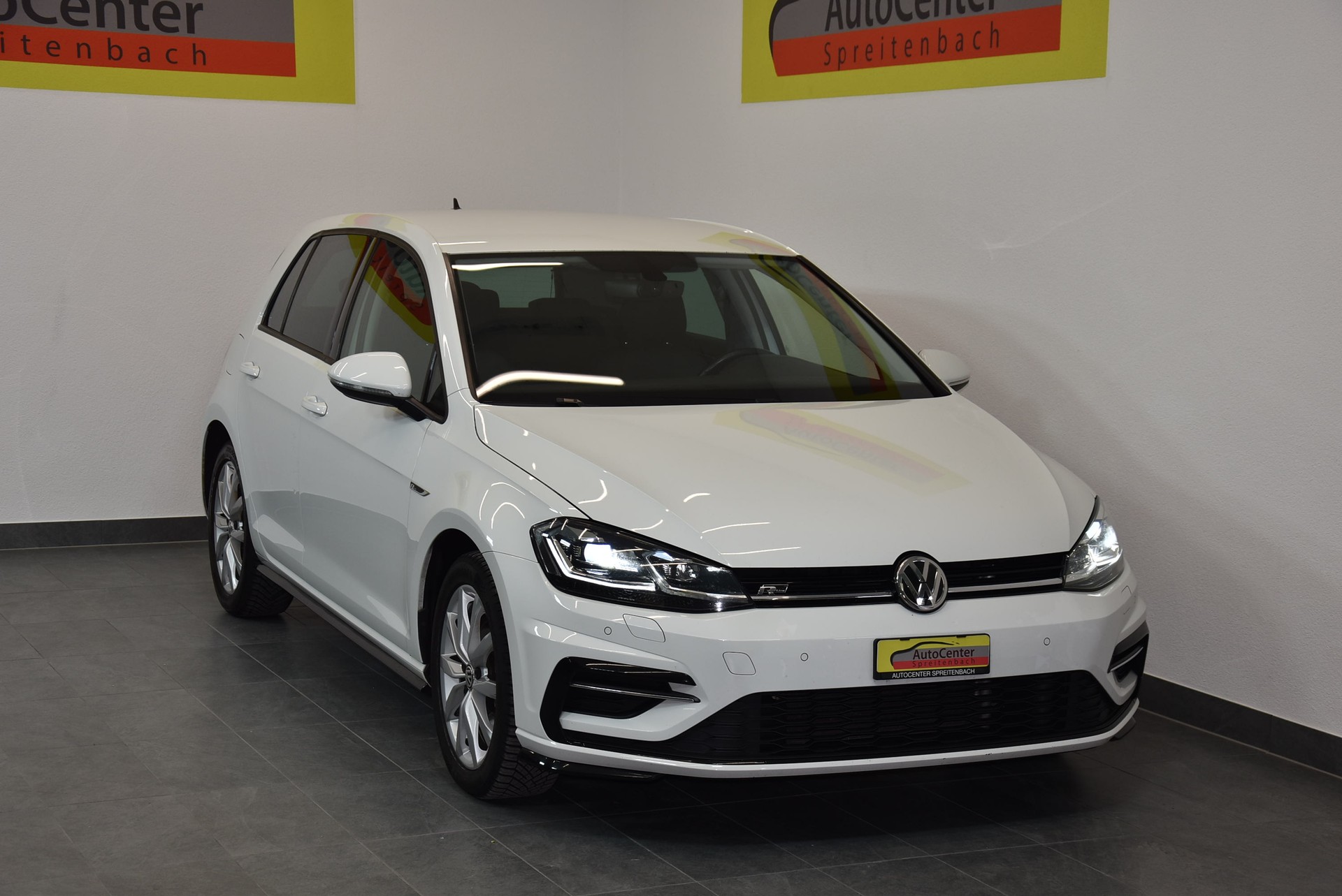 VW Golf 1.5 TSI R-Line DSG-image-0