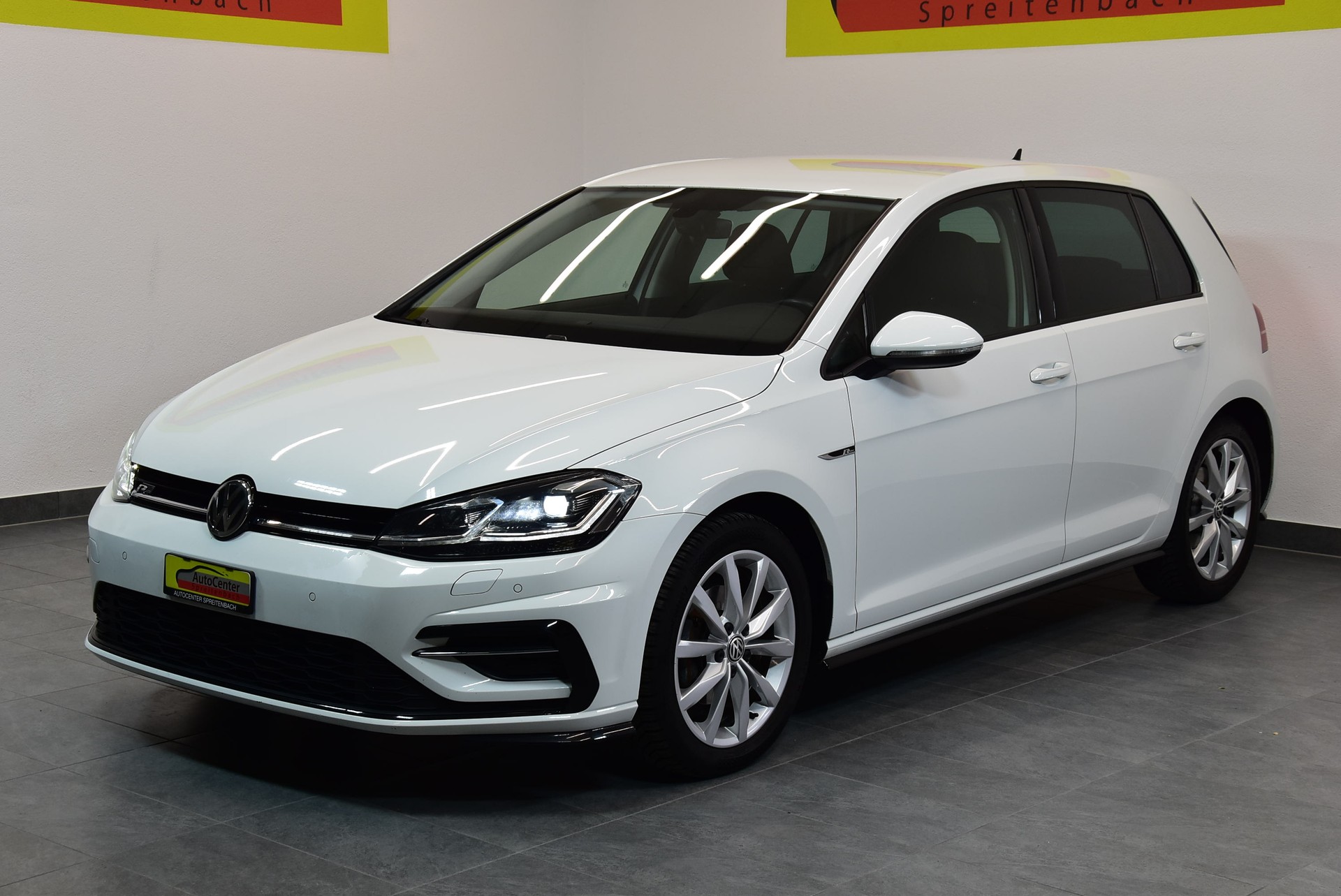 VW Golf 1.5 TSI R-Line DSG-image-1