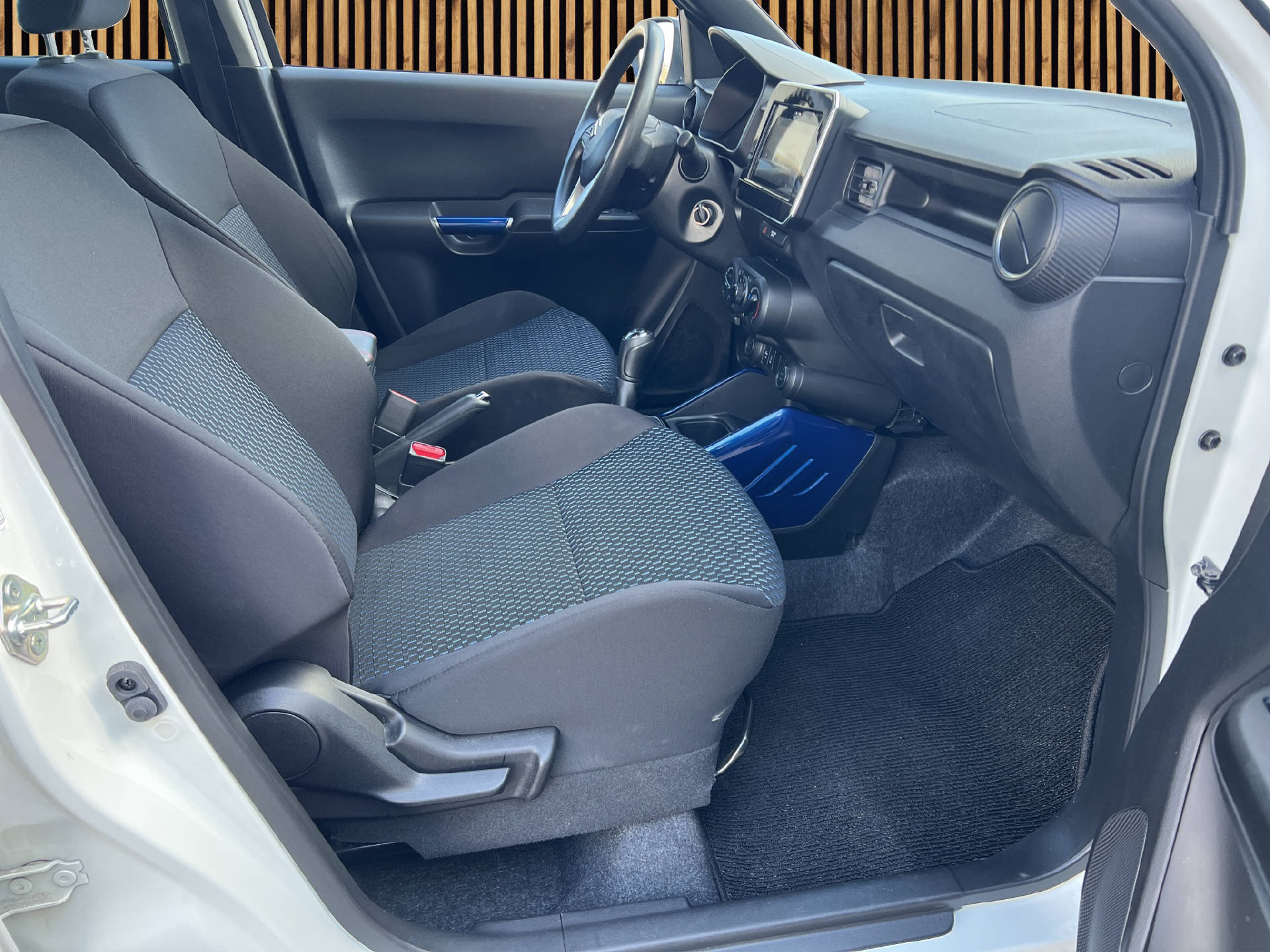 SUZUKI Ignis 1.2 Compact+ Hybrid-image-13