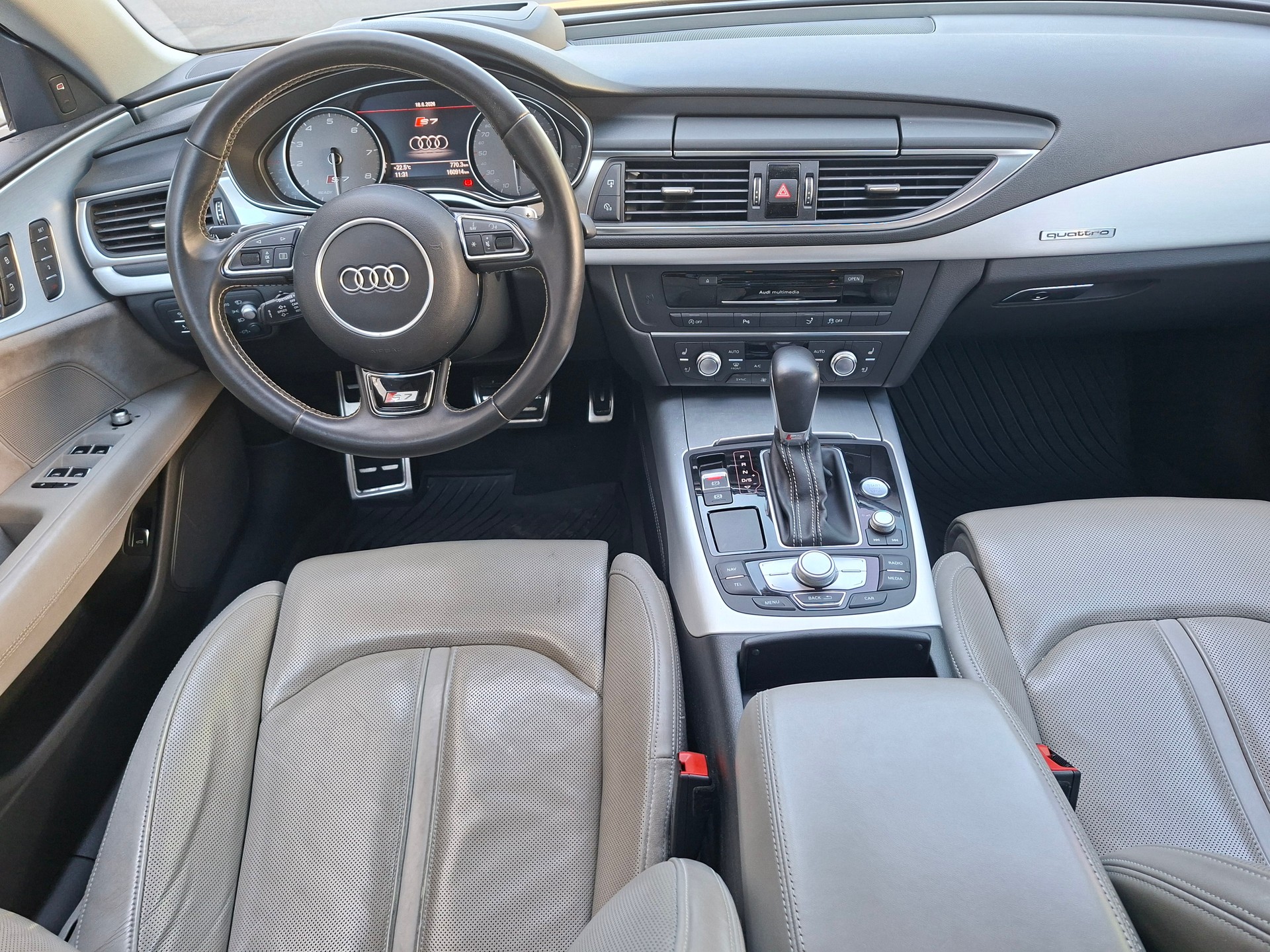 AUDI S7 Sportback 4.0 TFSI V8 quattro S-tronic-image-8