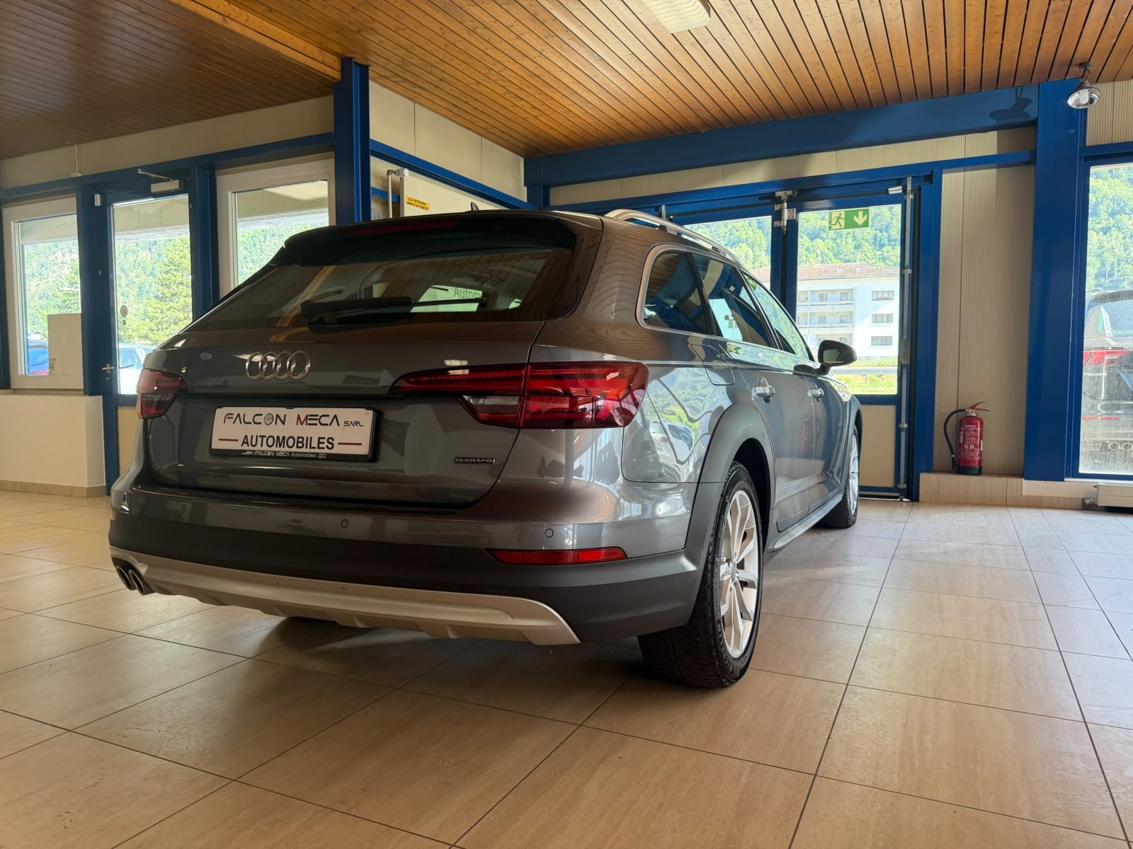 AUDI A4 allroad 3.0 TDI quattro tiptronic-image-12