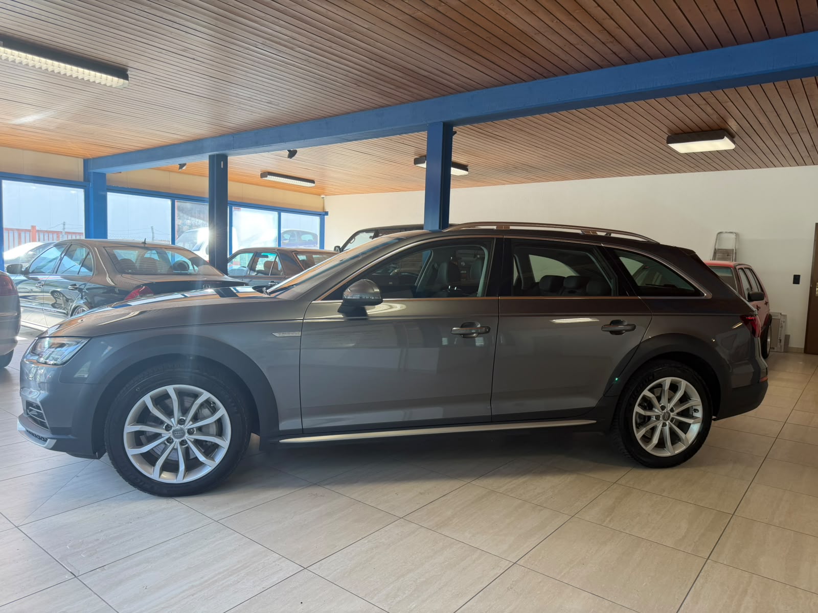 AUDI A4 allroad 3.0 TDI quattro tiptronic-image-5