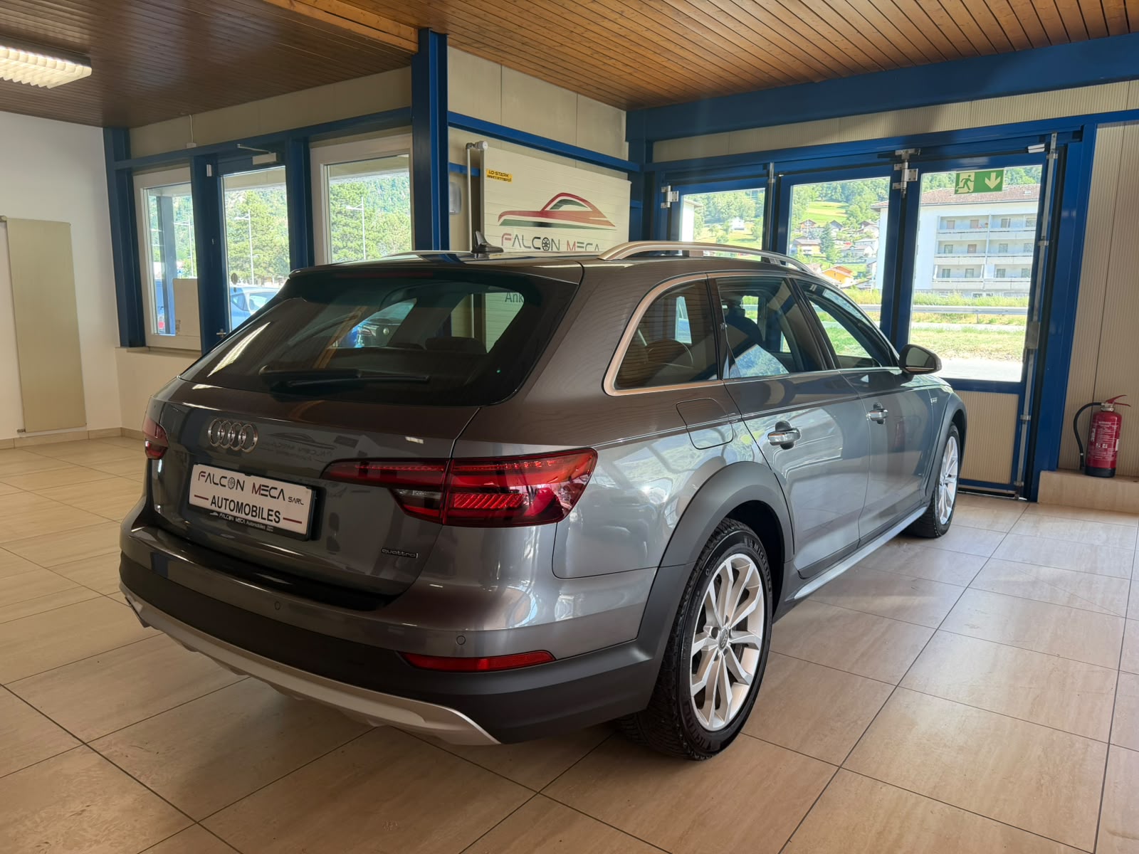 AUDI A4 allroad 3.0 TDI quattro tiptronic-image-13