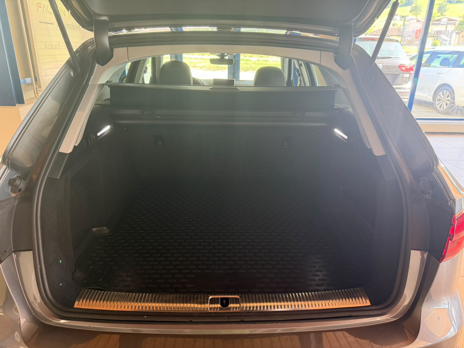 AUDI A4 allroad 3.0 TDI quattro tiptronic-image-15
