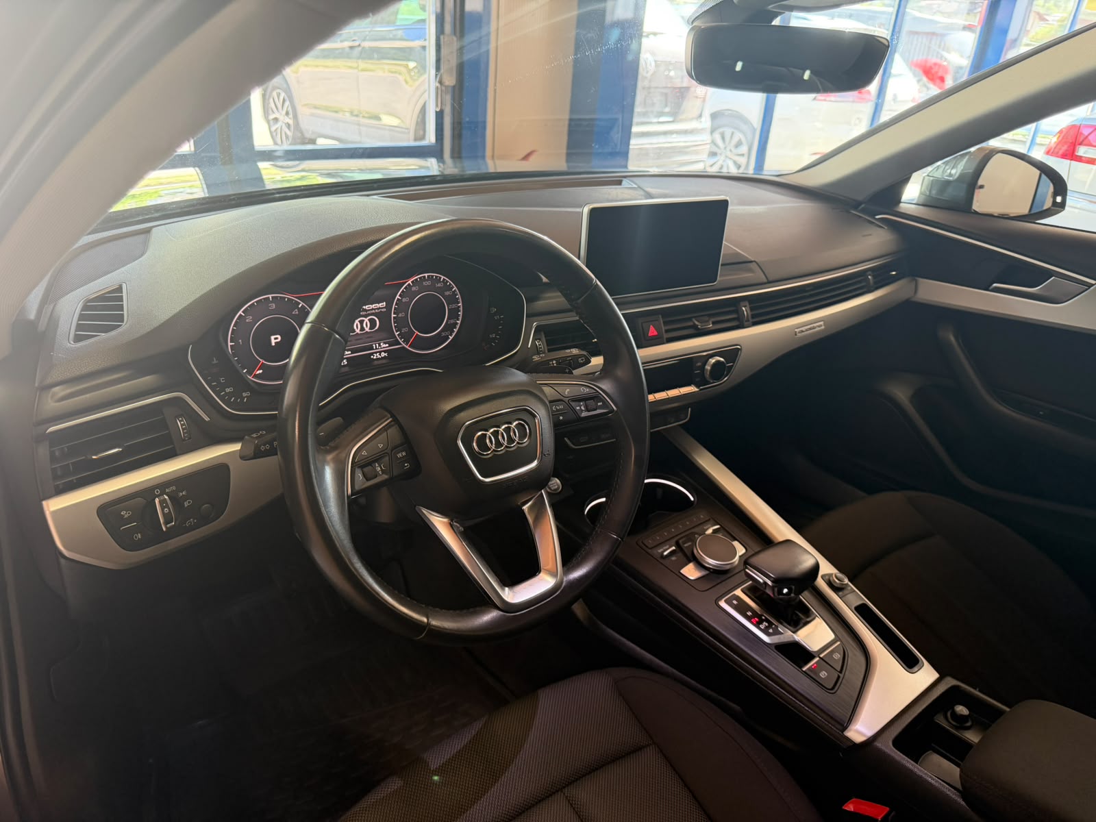 AUDI A4 allroad 3.0 TDI quattro tiptronic-image-17