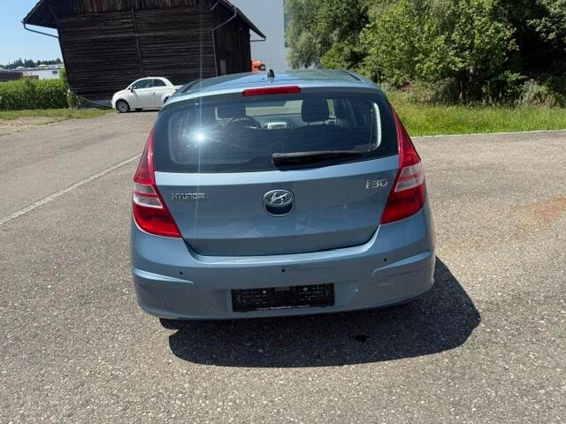 HYUNDAI i30 1.6 20th Anniversary Edition-image-4