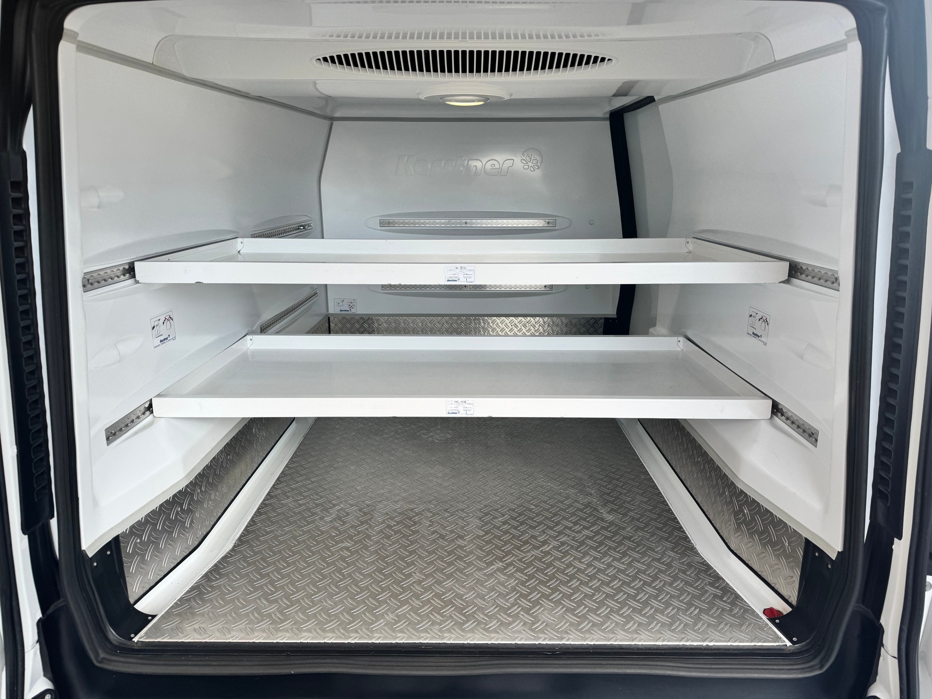 MERCEDES-BENZ Vito 114 CDI 136 PS lang Kühlfahrzeug mit STANDKÜHLUNG-image-5