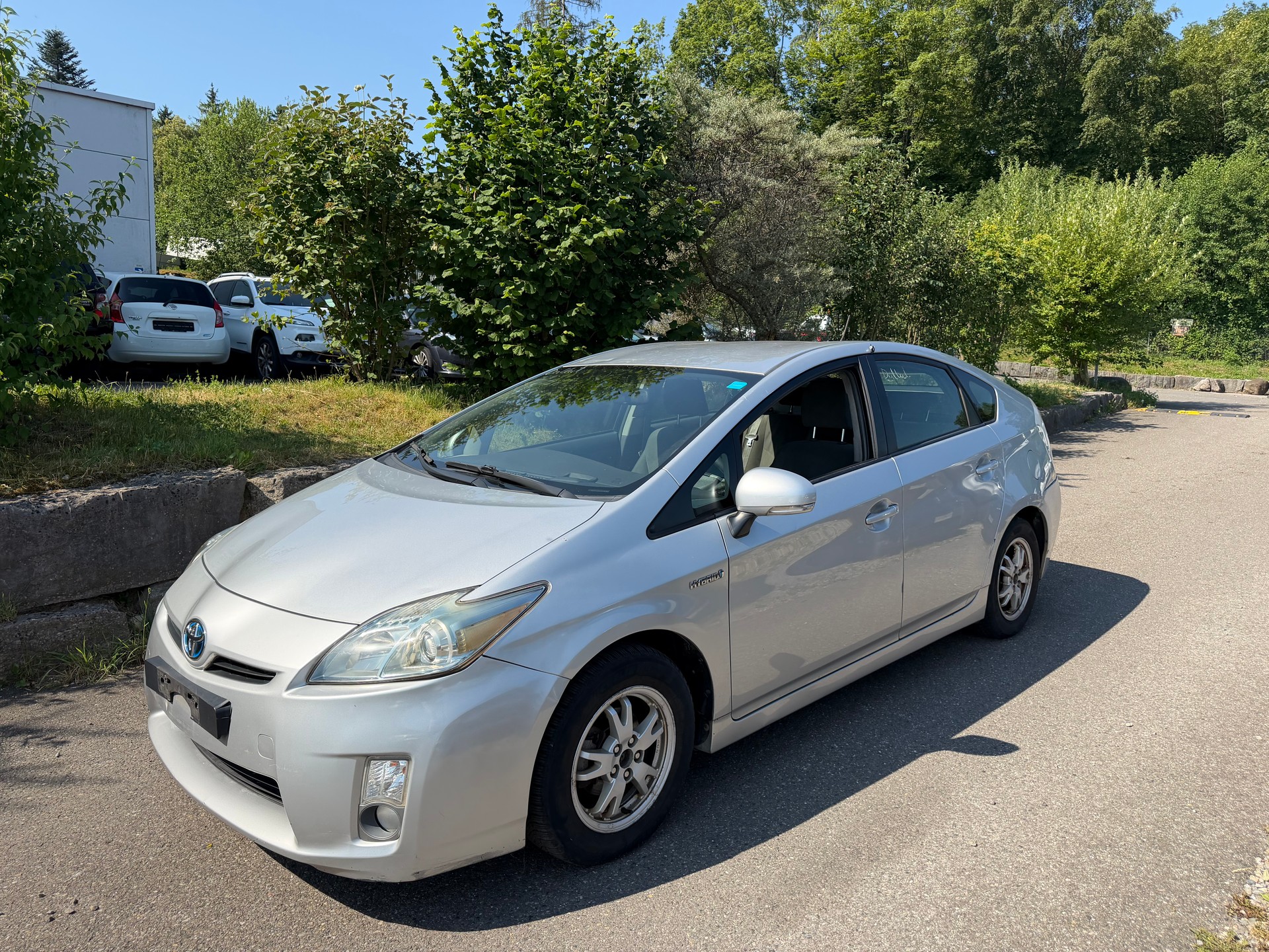 TOYOTA Prius 1.8 16V HSD Sol-image-3