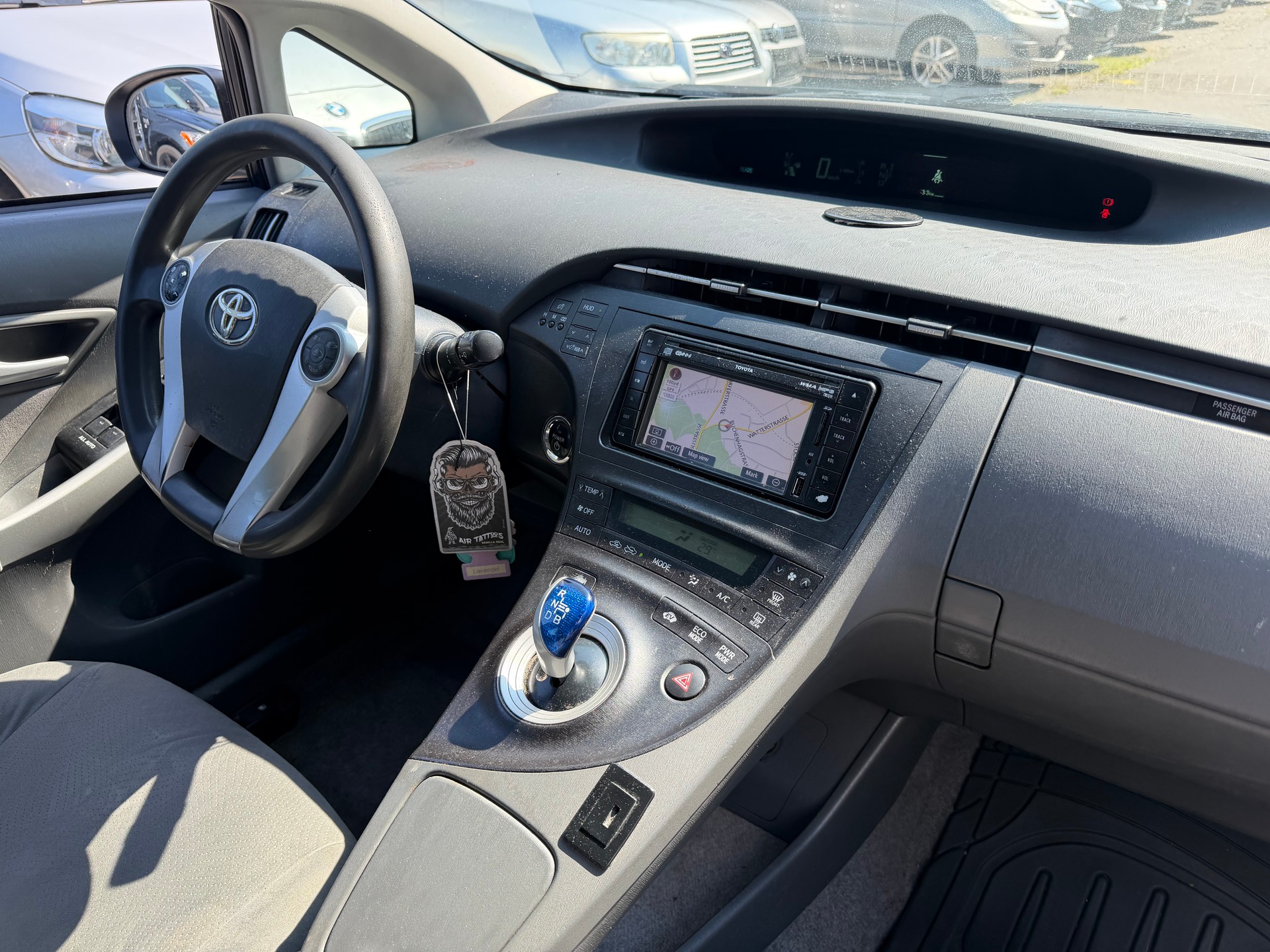 TOYOTA Prius 1.8 16V HSD Sol-image-5