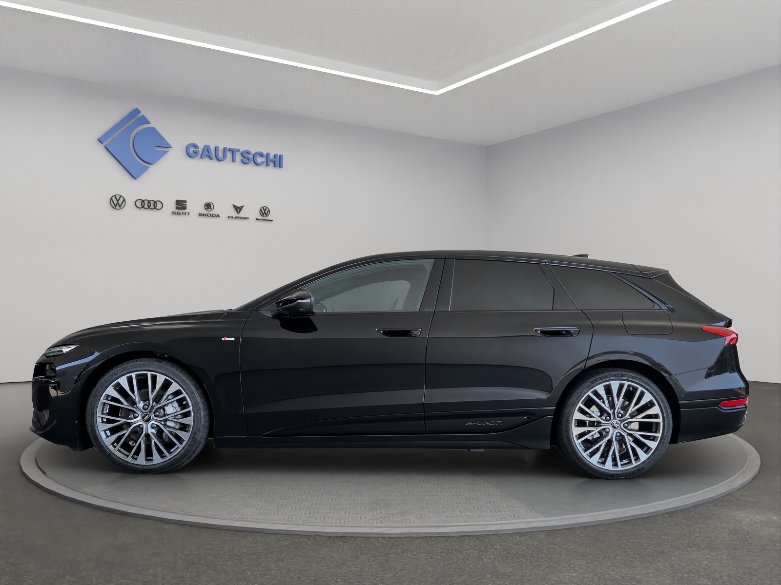 AUDI A6 Avant e-tron quattro-image-1