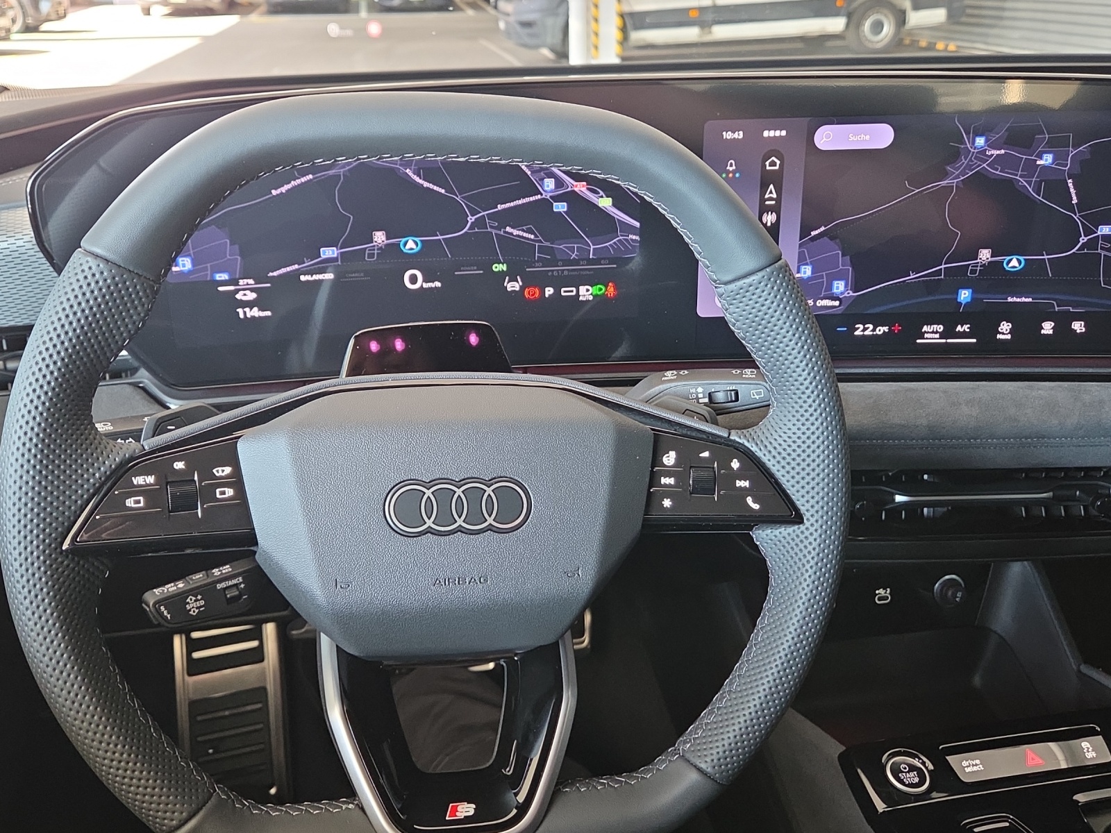 AUDI A6 Avant e-tron quattro-image-11