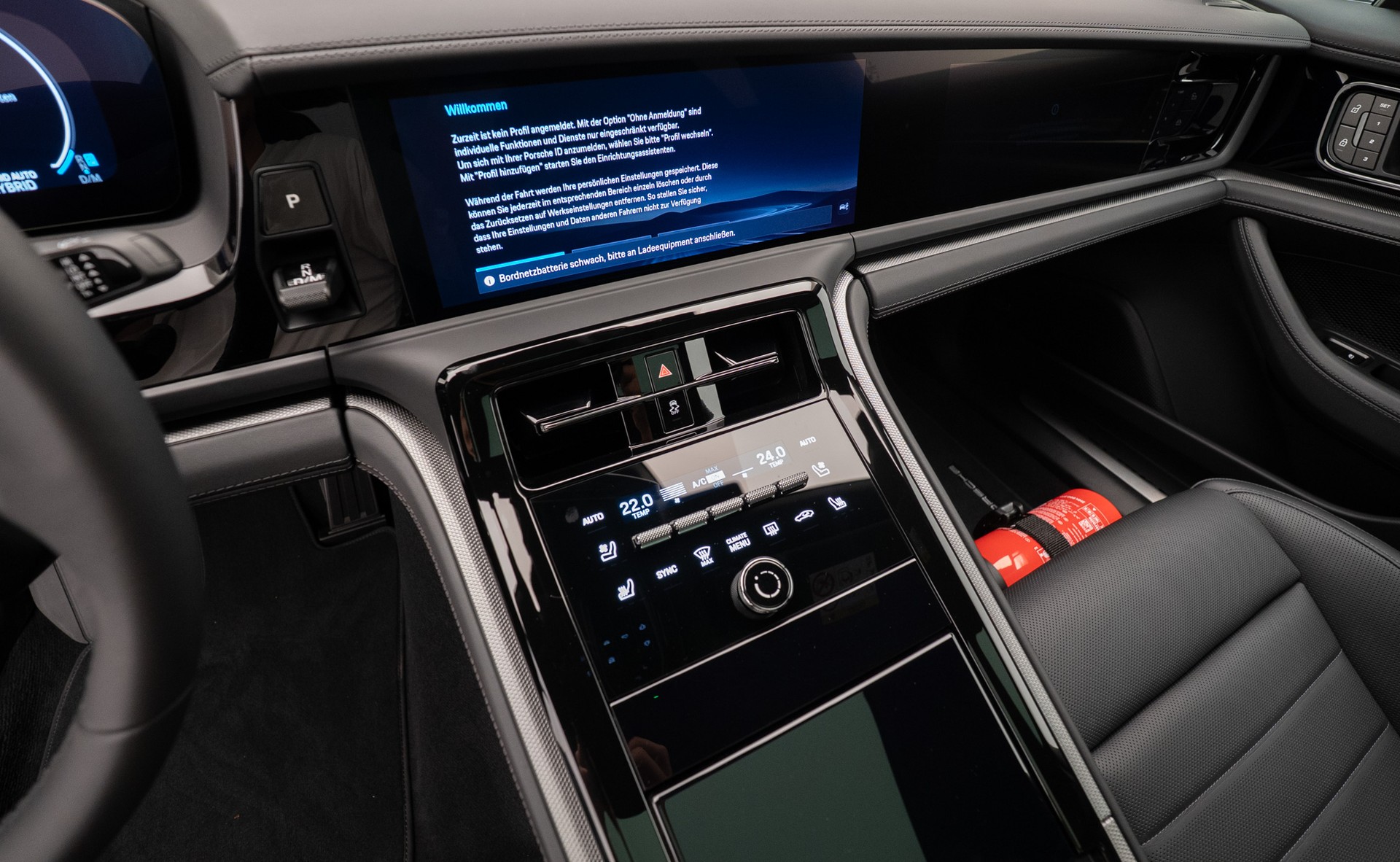 PORSCHE Panamera 4 E-Hybrid PDK-image-11