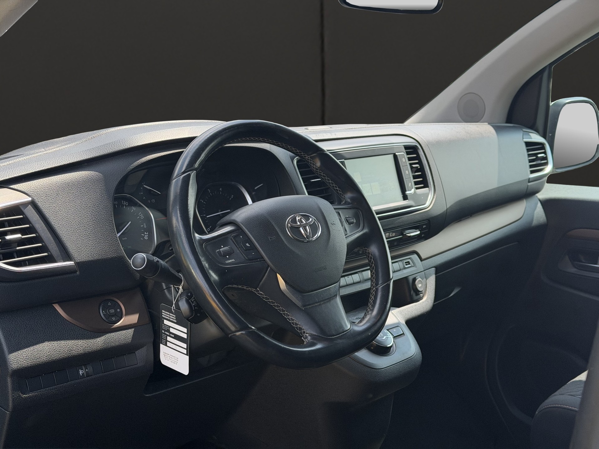 TOYOTA Proace Verso 2.0 D-4D Family Medium Automatic-image-8