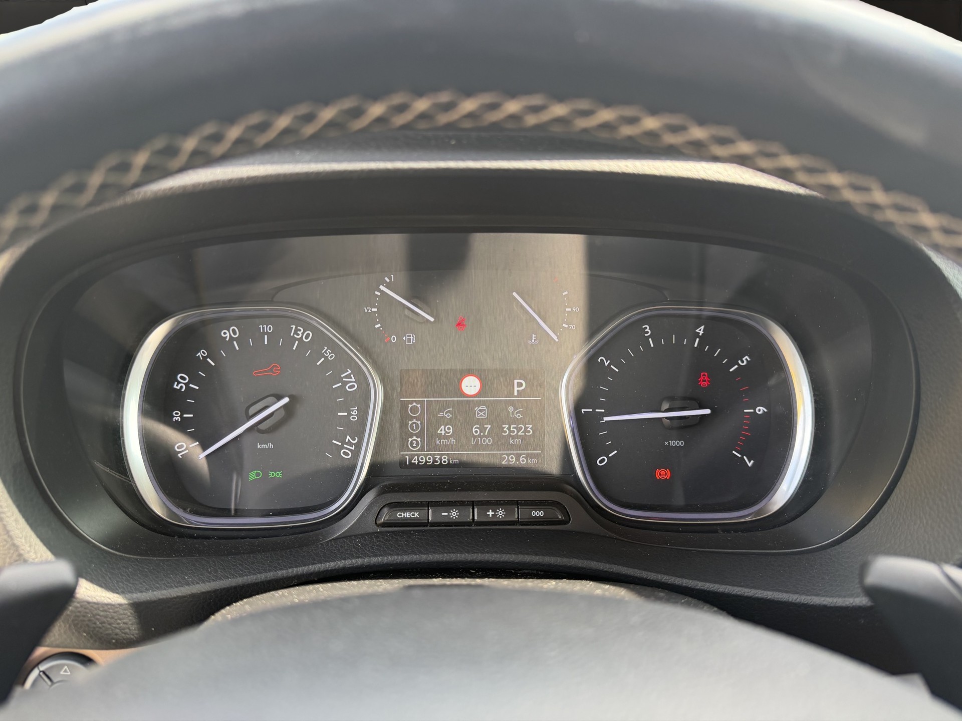 TOYOTA Proace Verso 2.0 D-4D Family Medium Automatic-image-9
