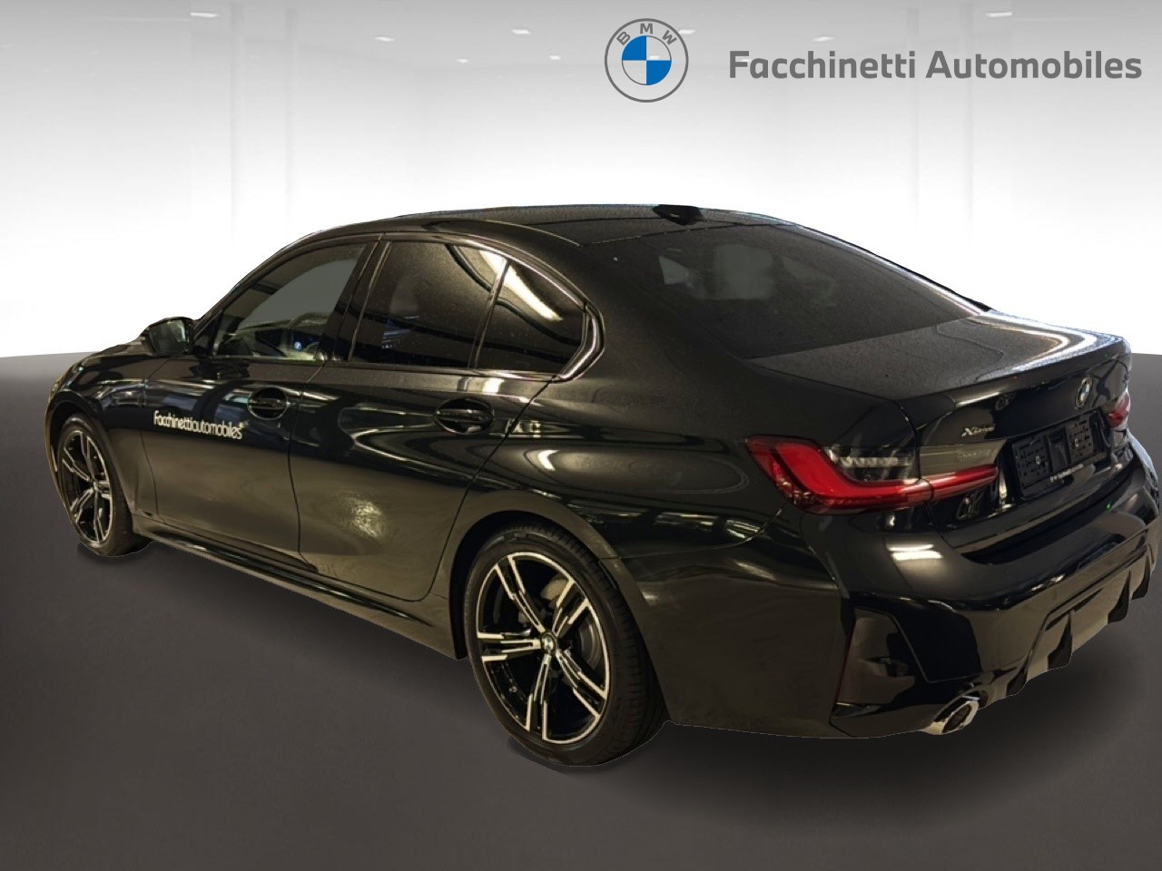 BMW 320d xDrive 48V Steptronic-image-2