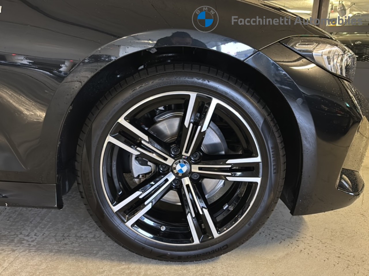 BMW 320d xDrive 48V Steptronic-image-8