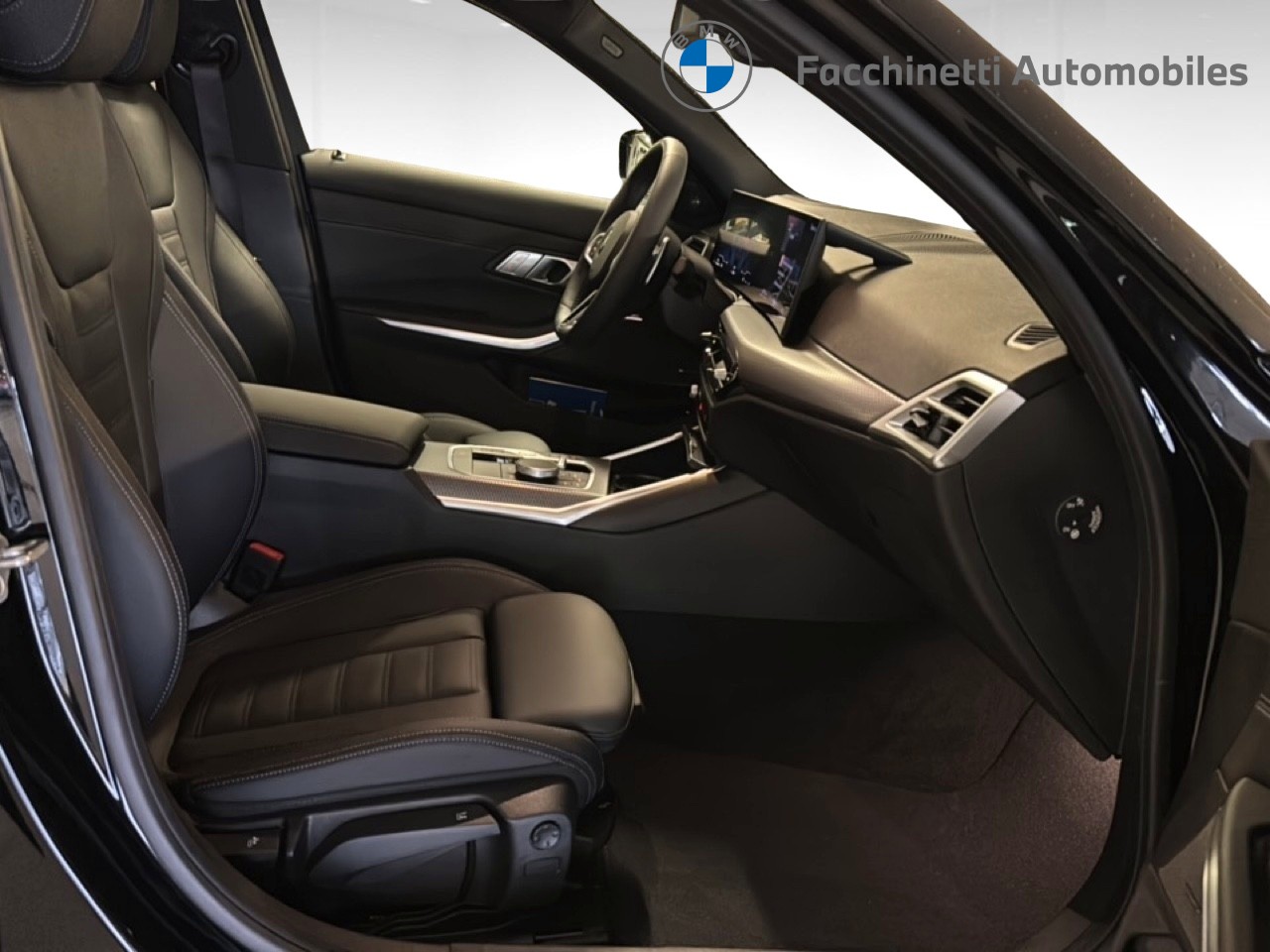 BMW 320d xDrive 48V Steptronic-image-13