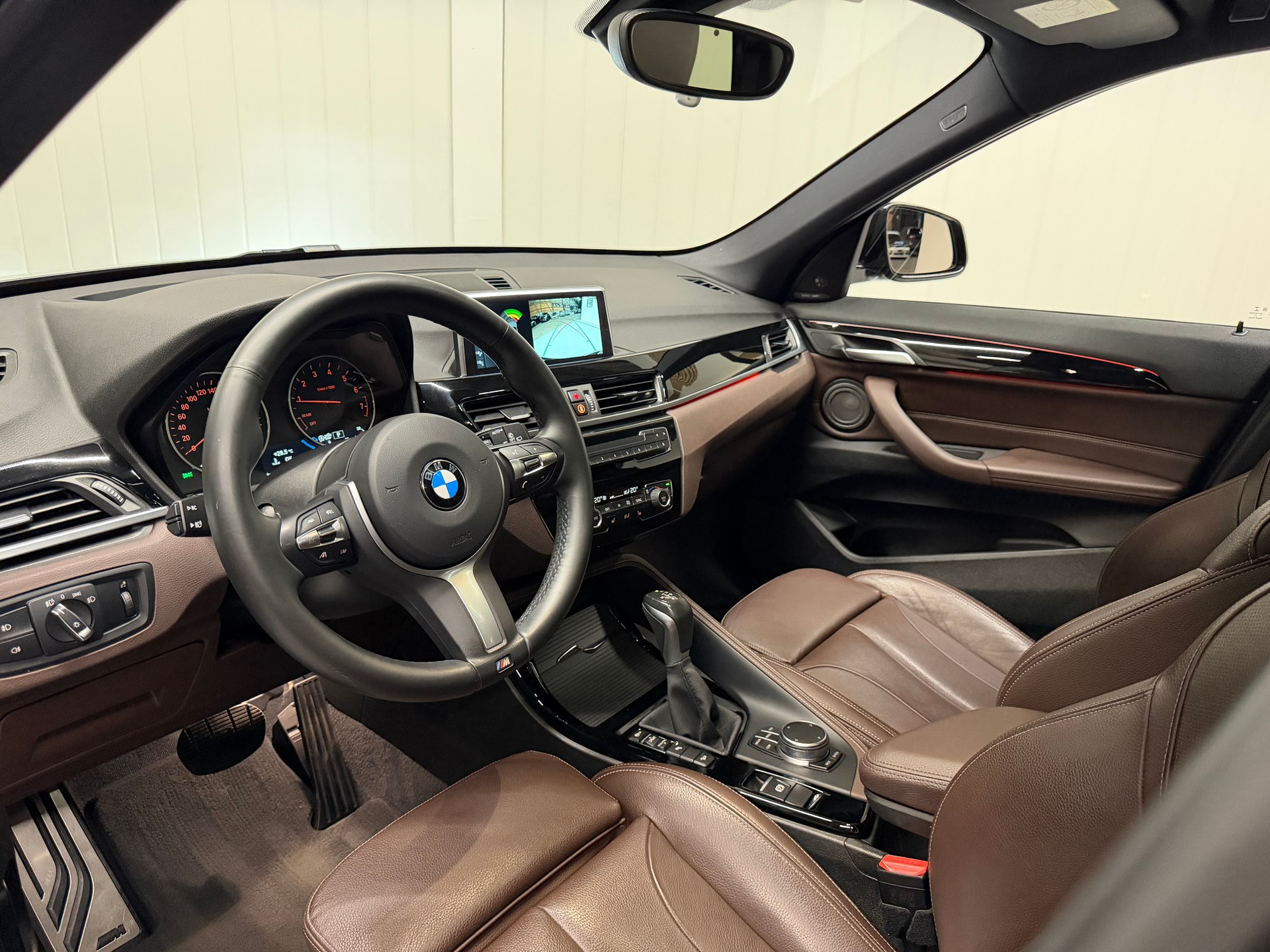 BMW X1 xDrive 25i M Sport Steptronic Ab MFK & Service-image-13