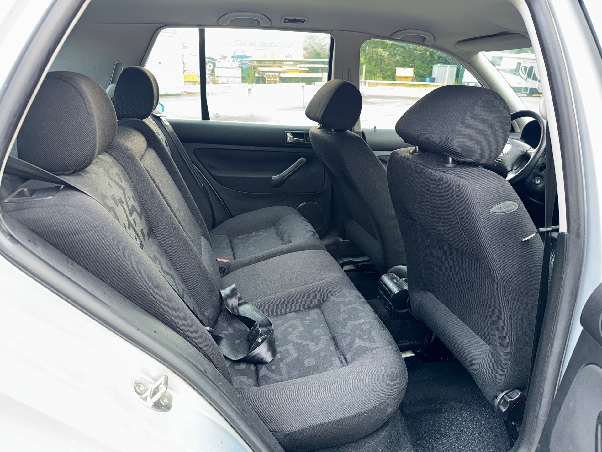 VW Golf 1.6-image-10
