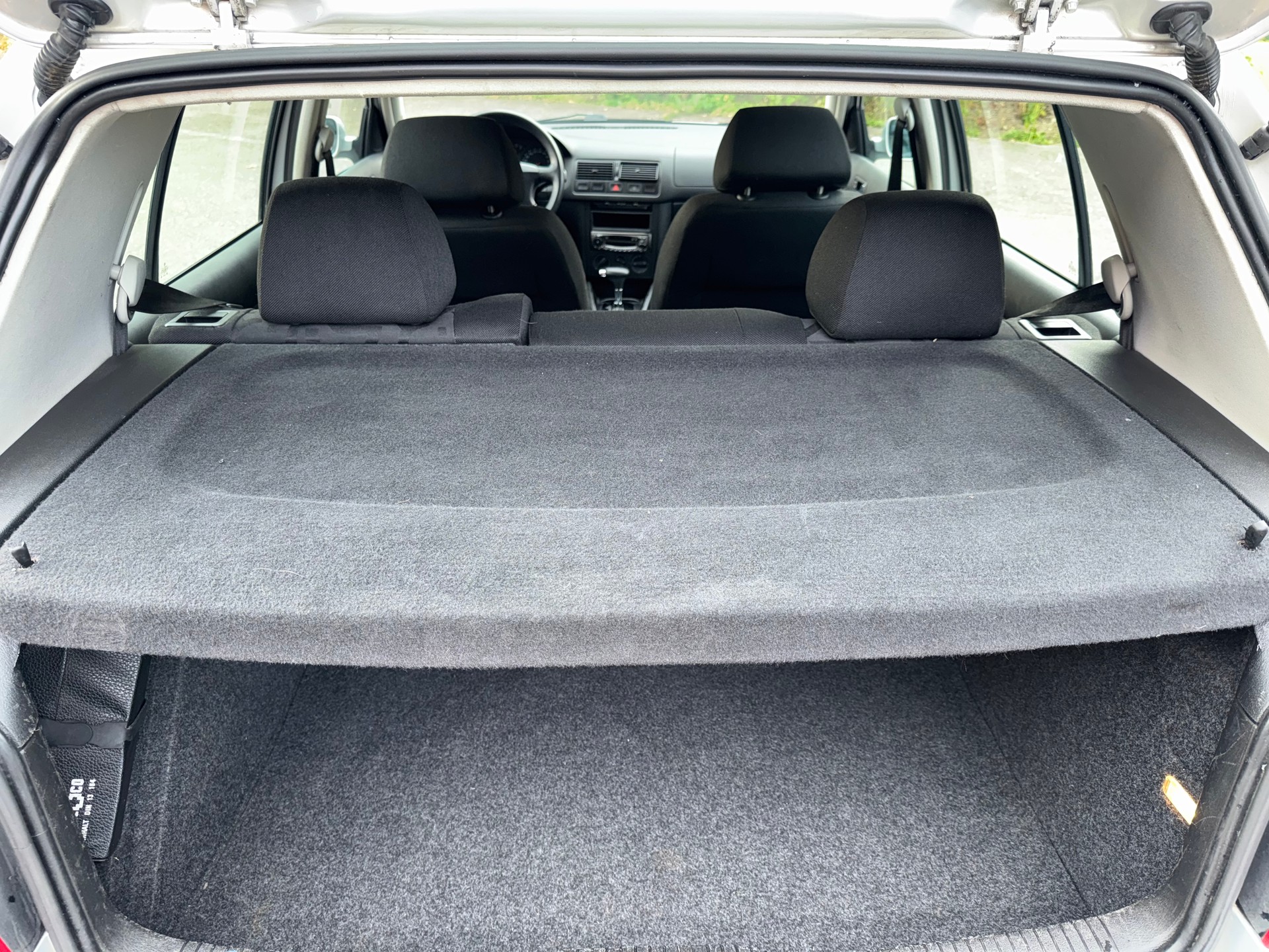 VW Golf 1.6-image-6