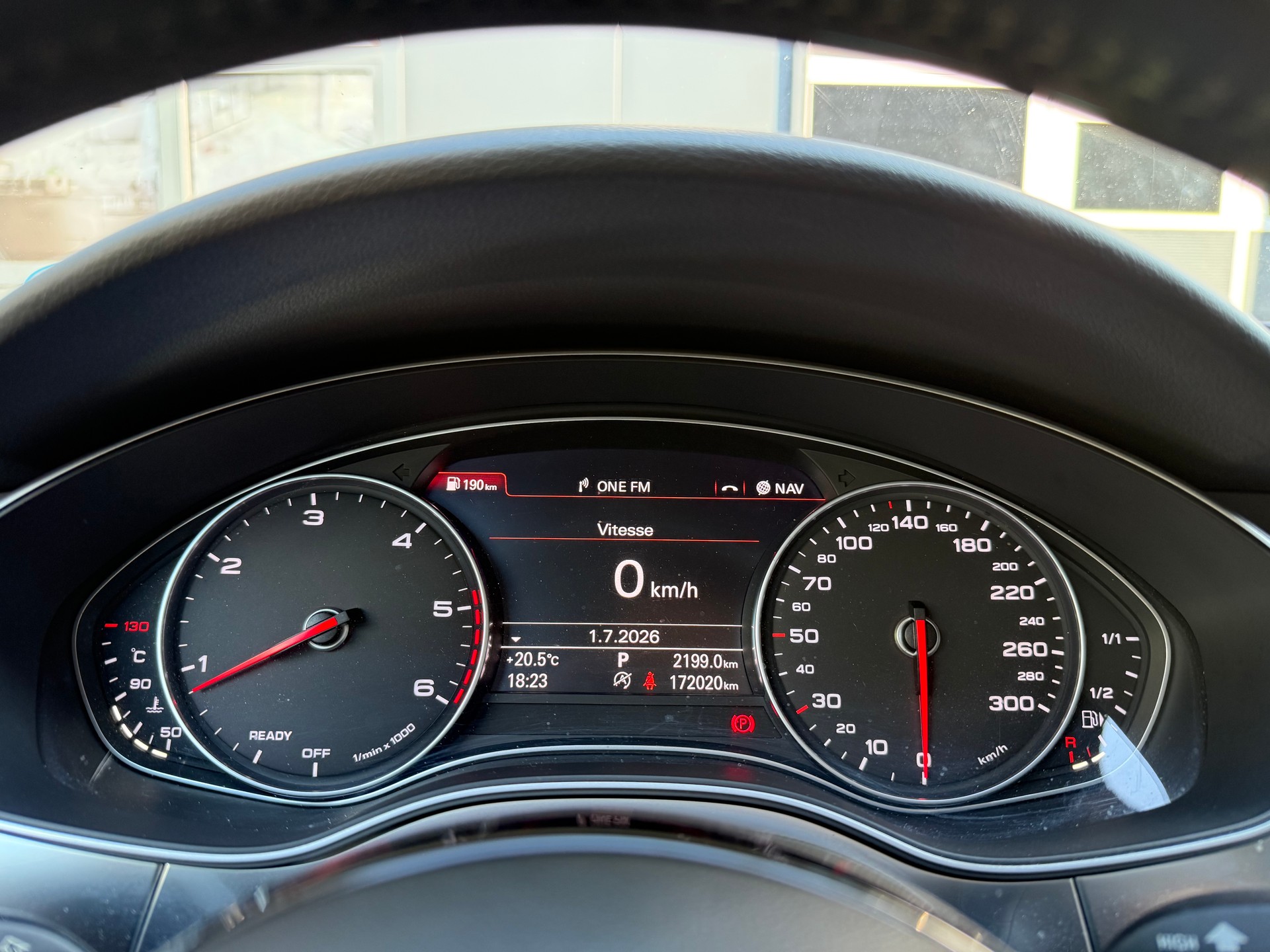 AUDI A6 Avant 3.0 TDI V6 quattro S-tronic-image-13