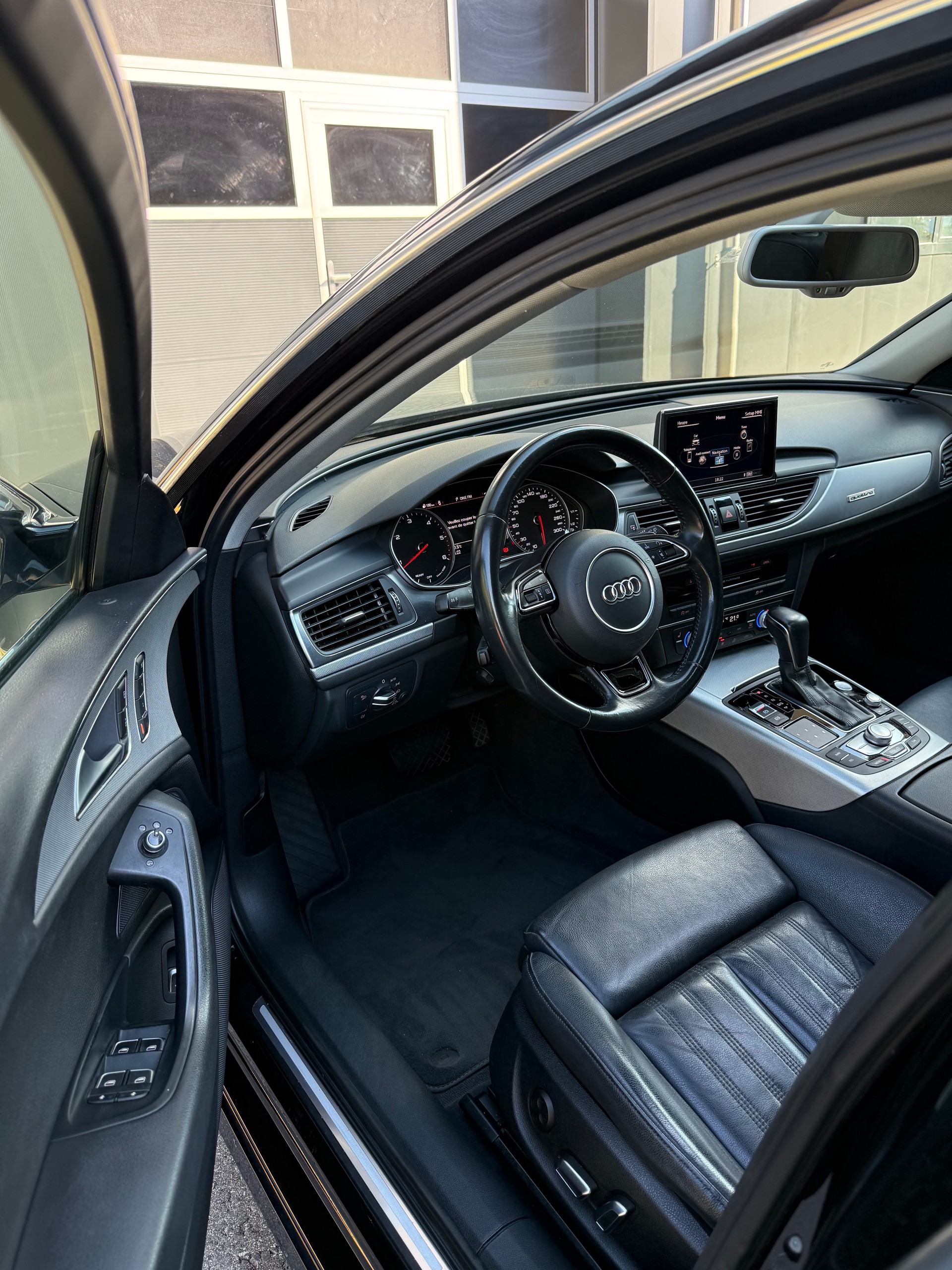 AUDI A6 Avant 3.0 TDI V6 quattro S-tronic-image-12
