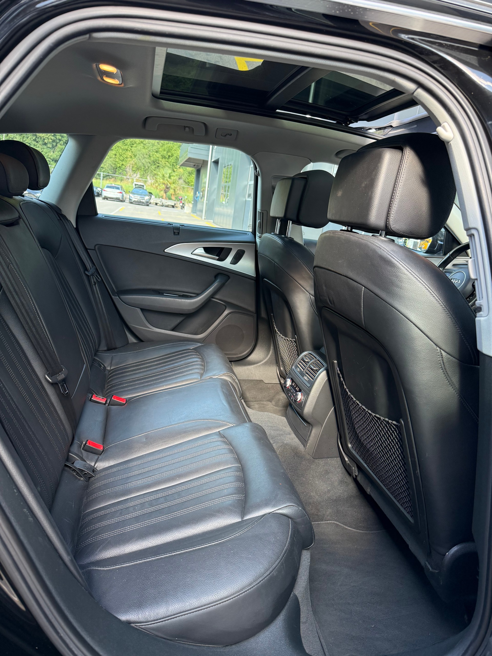 AUDI A6 Avant 3.0 TDI V6 quattro S-tronic-image-8